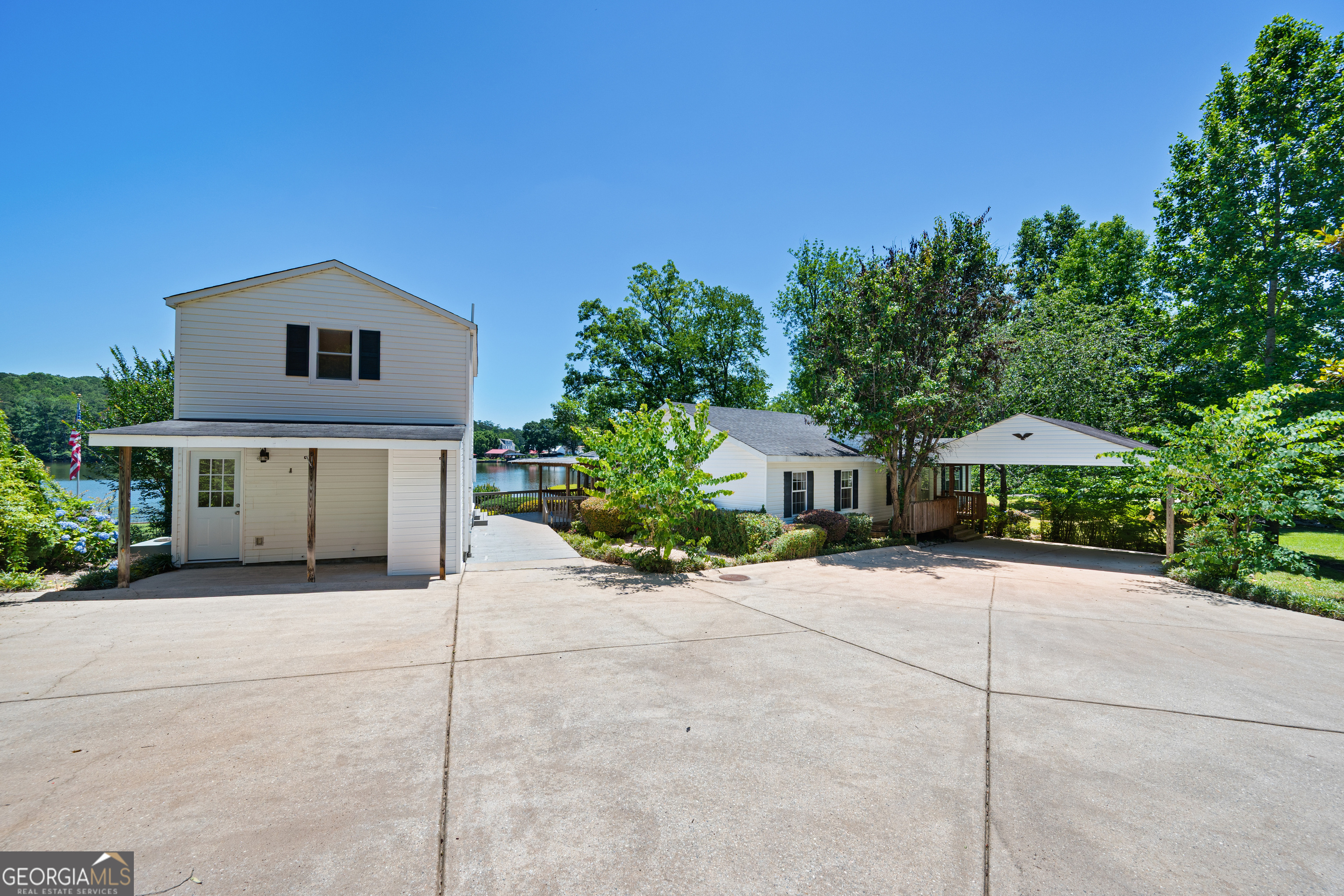 188 Deptula Road Property Photo 8