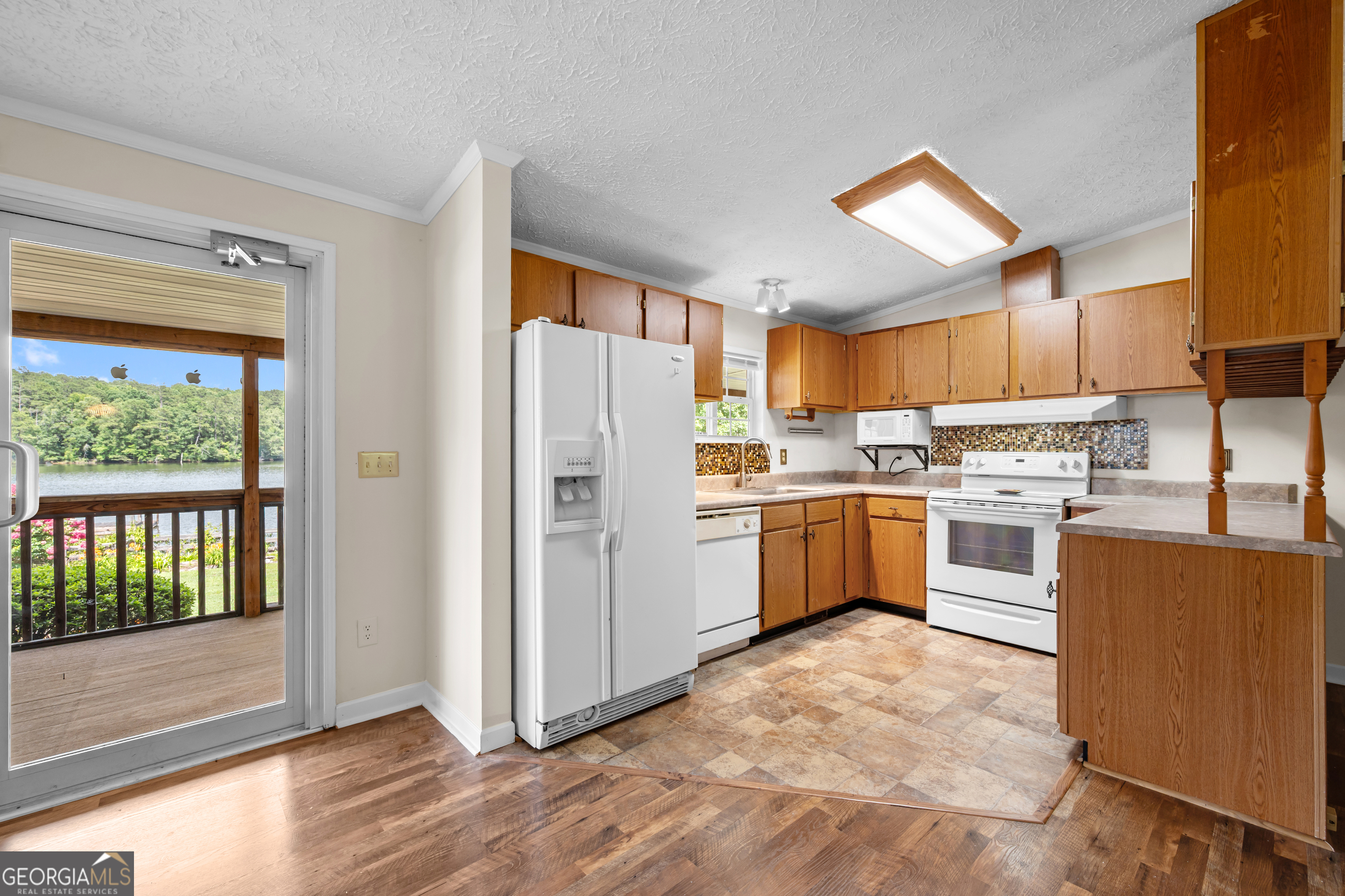 188 Deptula Road Property Photo 17