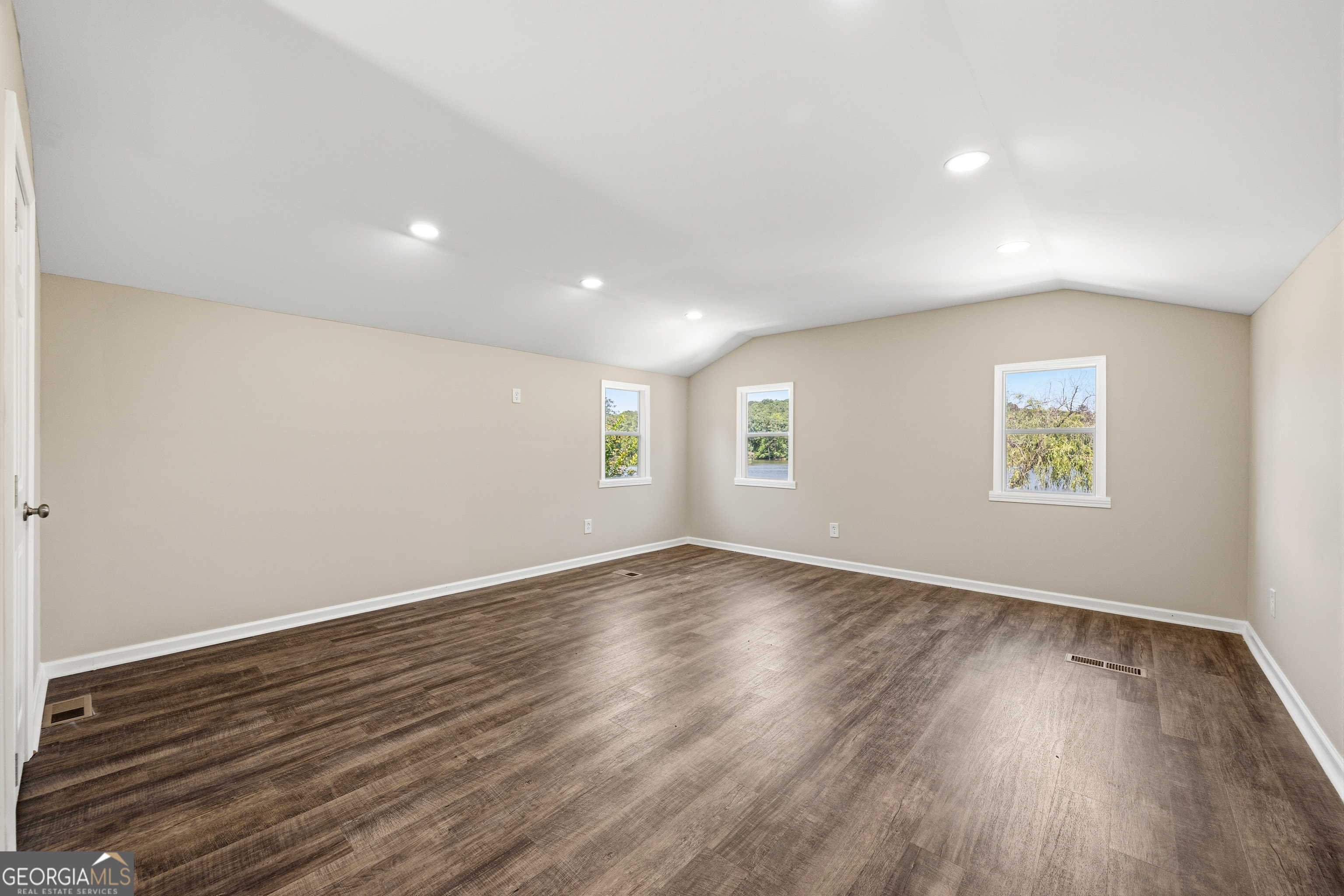188 Deptula Road Property Photo 46