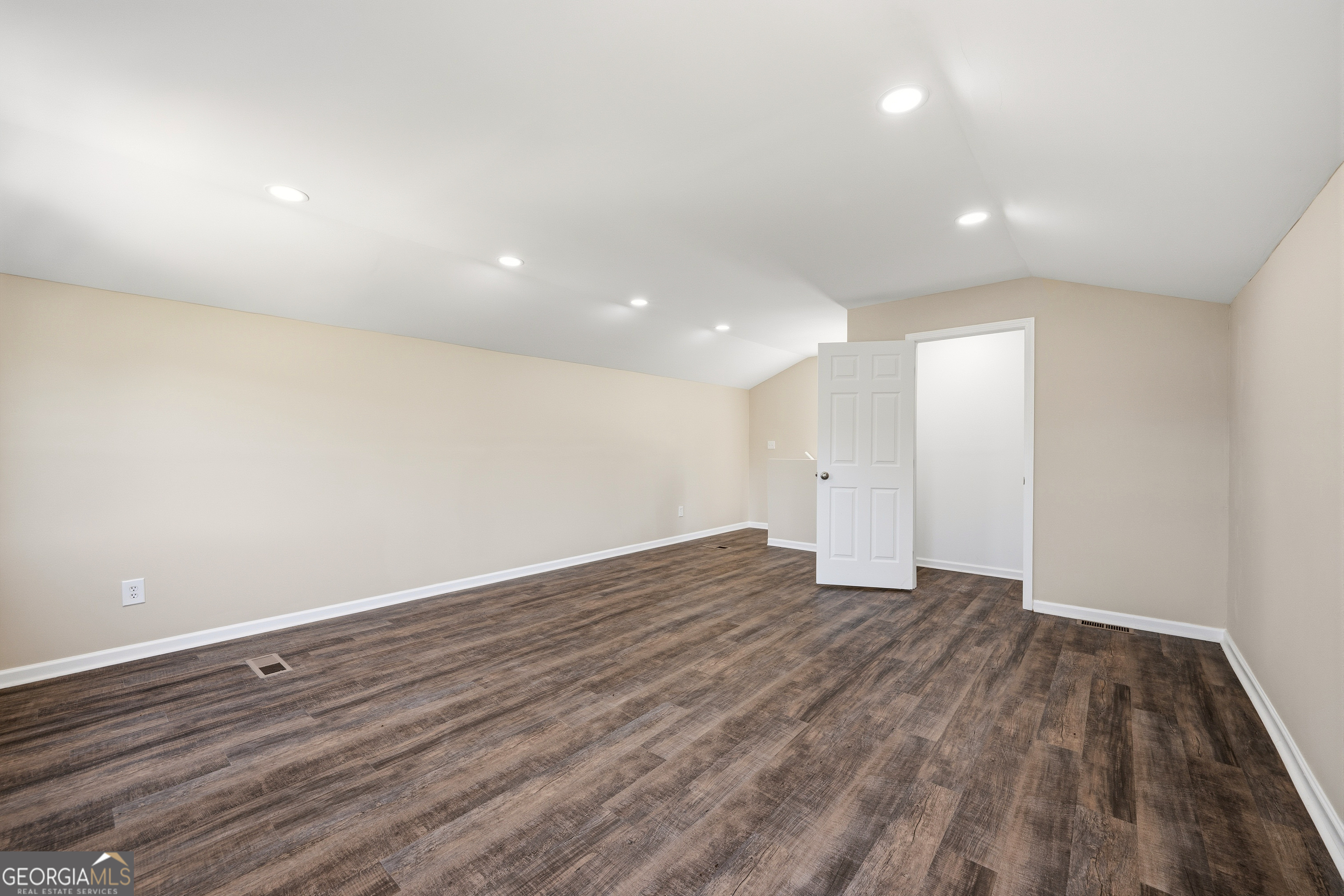 188 Deptula Road Property Photo 47