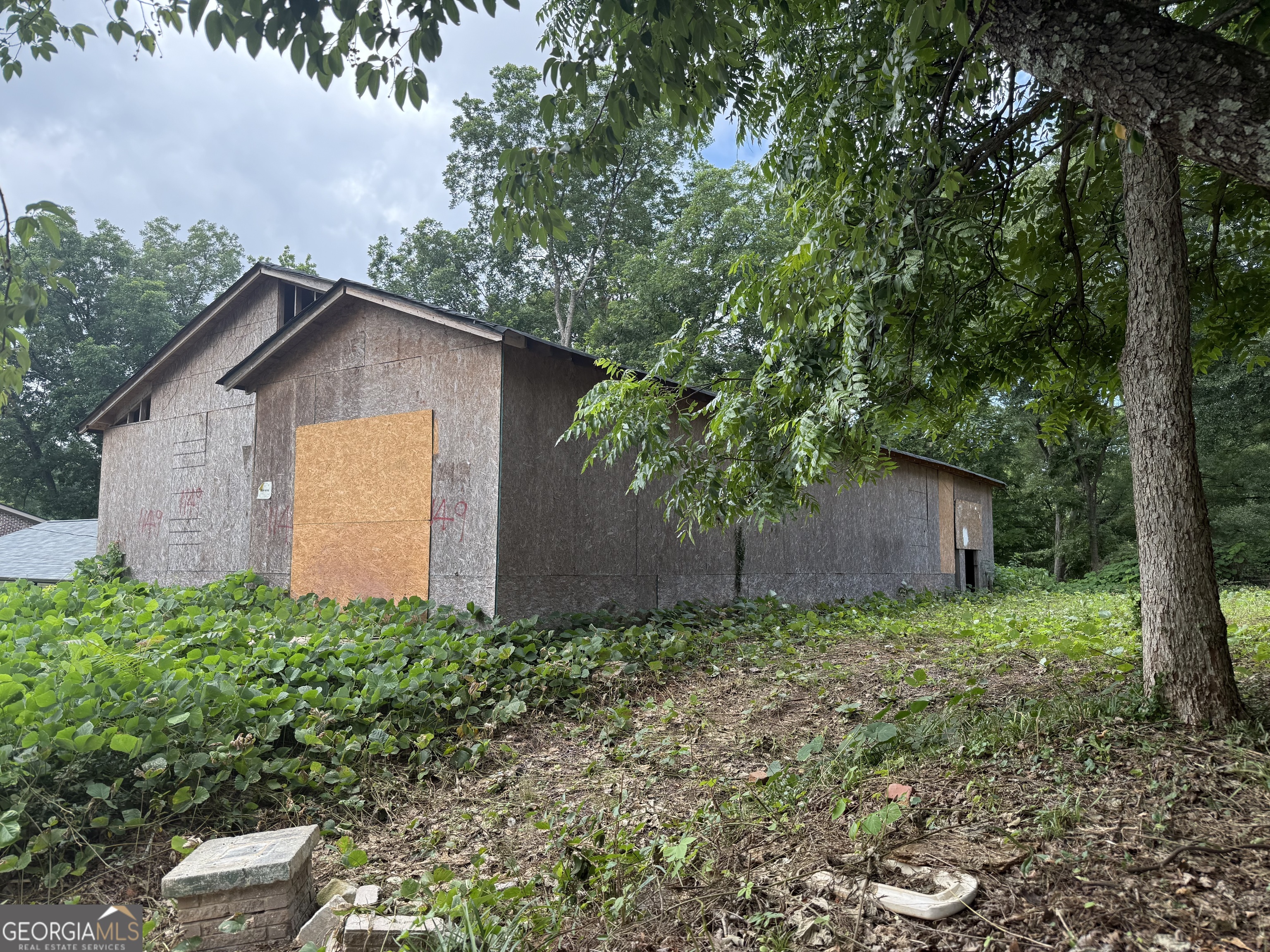 1147 Welch Street Property Photo 1