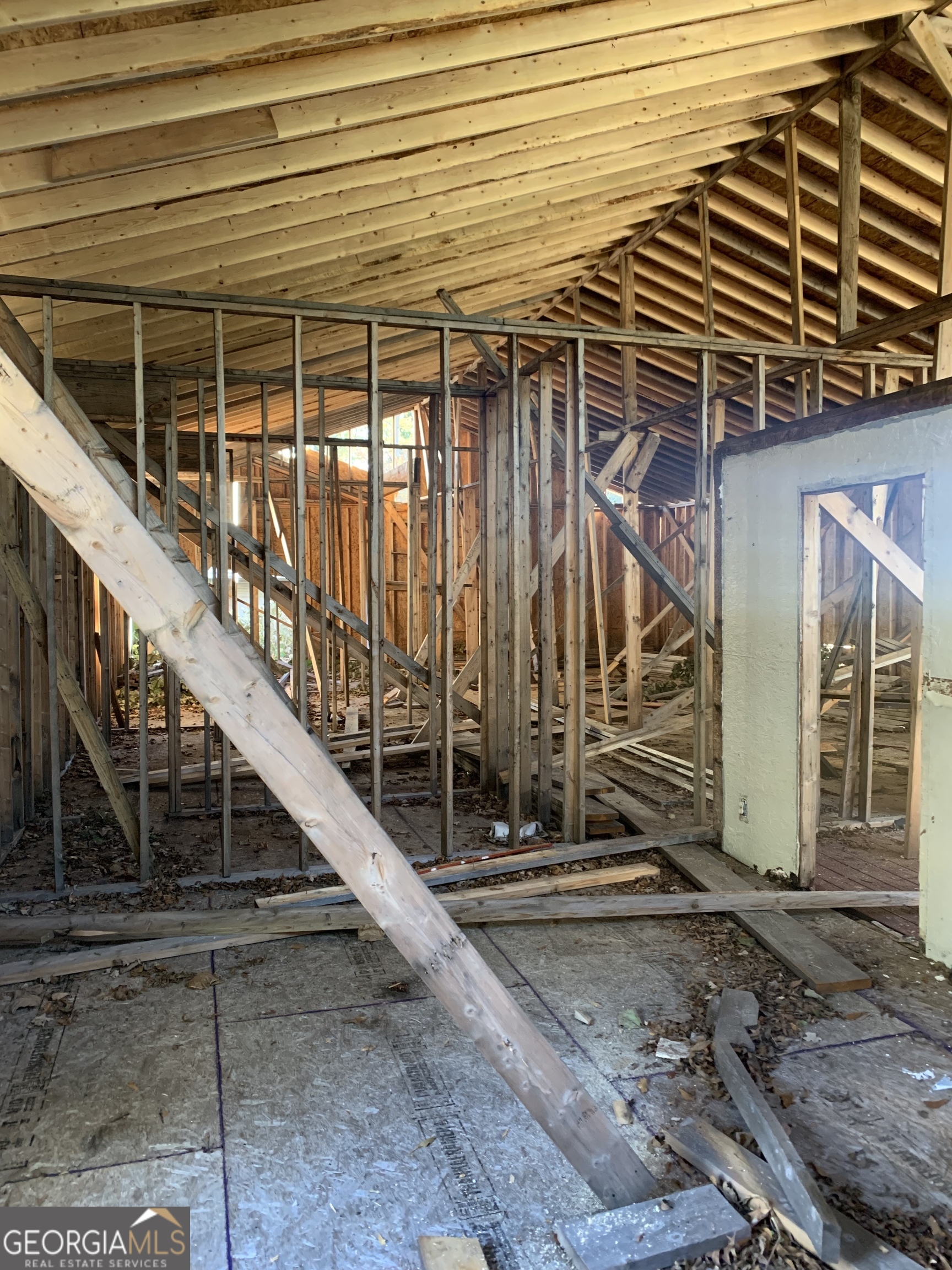 1147 Welch Street Property Photo 3