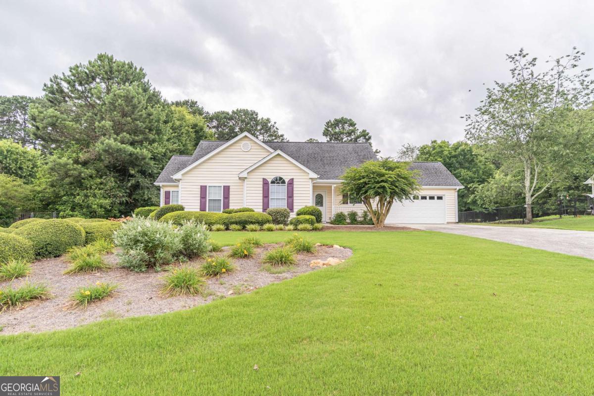 304 Ron Drive Property Photo 2