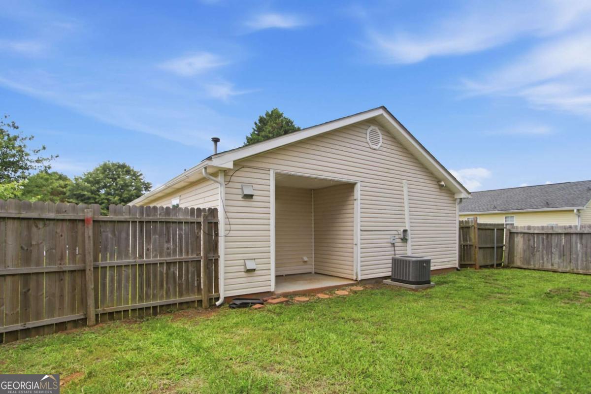 222 Dove Place Property Photo 32