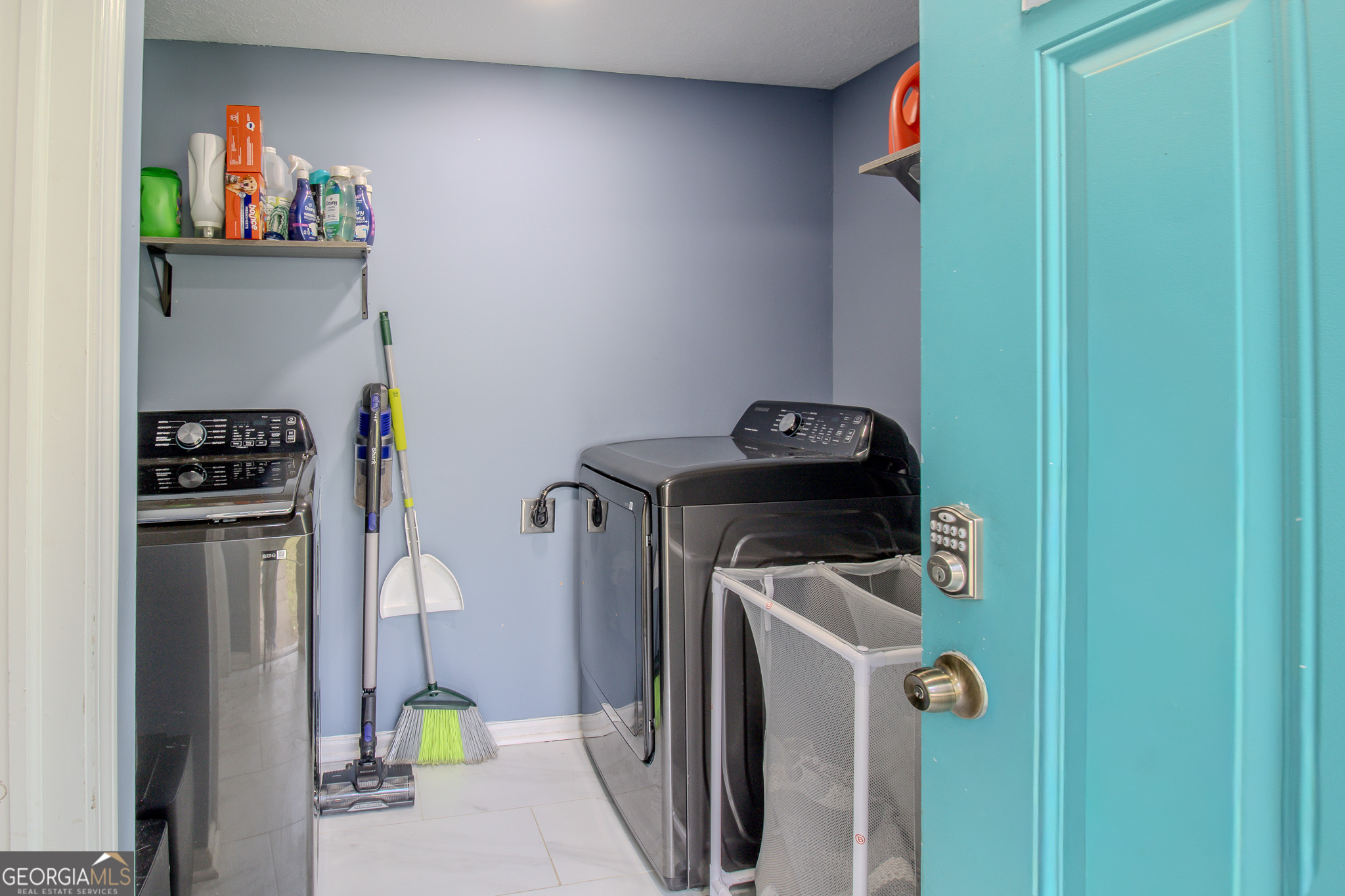 579 Lynmore Avenue Property Photo 13