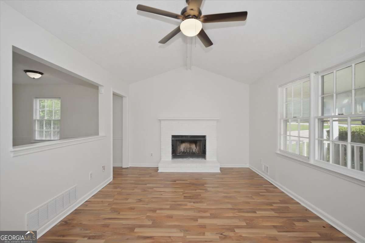 1496 Cherry Hill Road Sw Property Photo 3