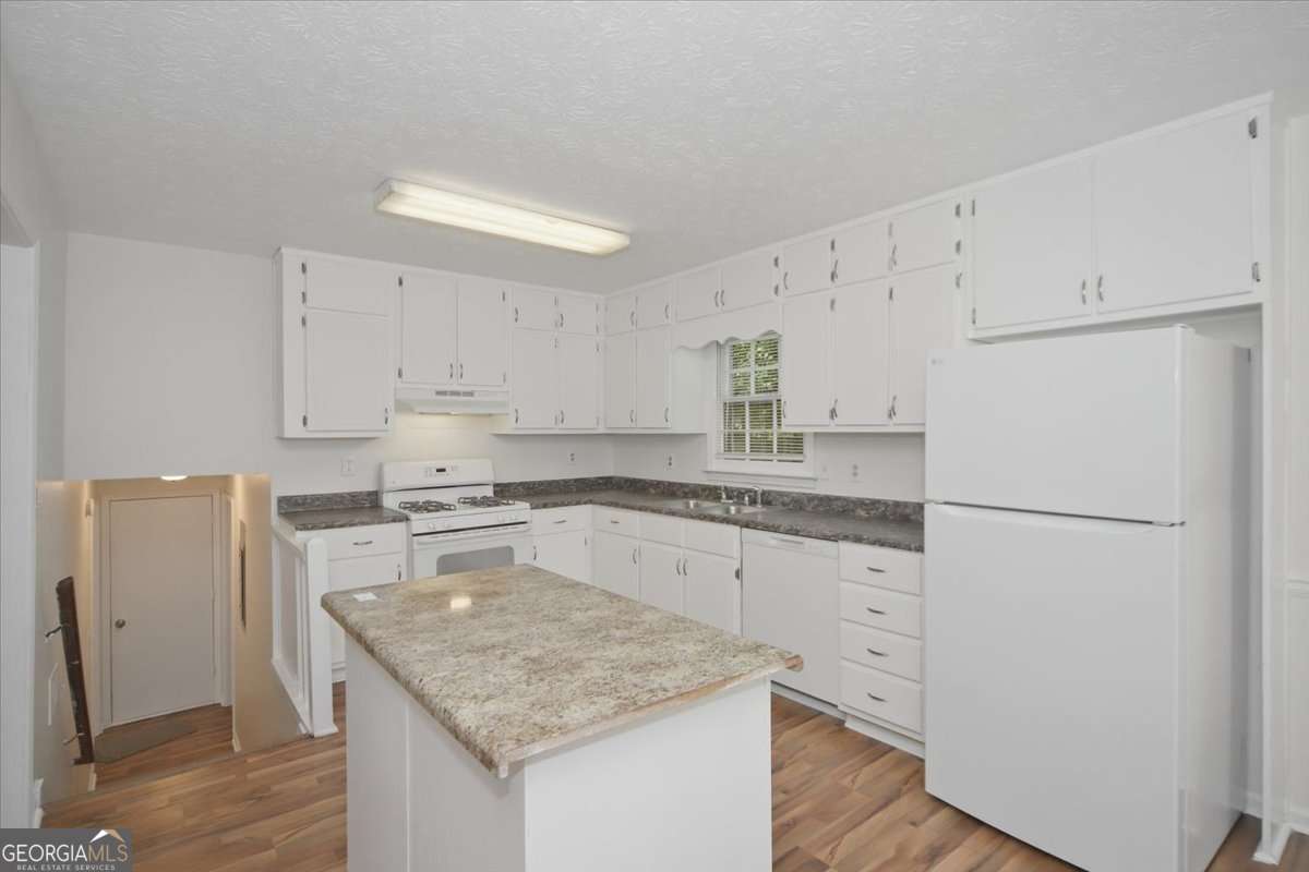 1496 Cherry Hill Road Sw Property Photo 5