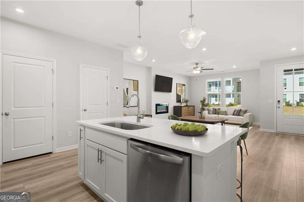 125 Park Ridge Circle # 105 Property Photo 3