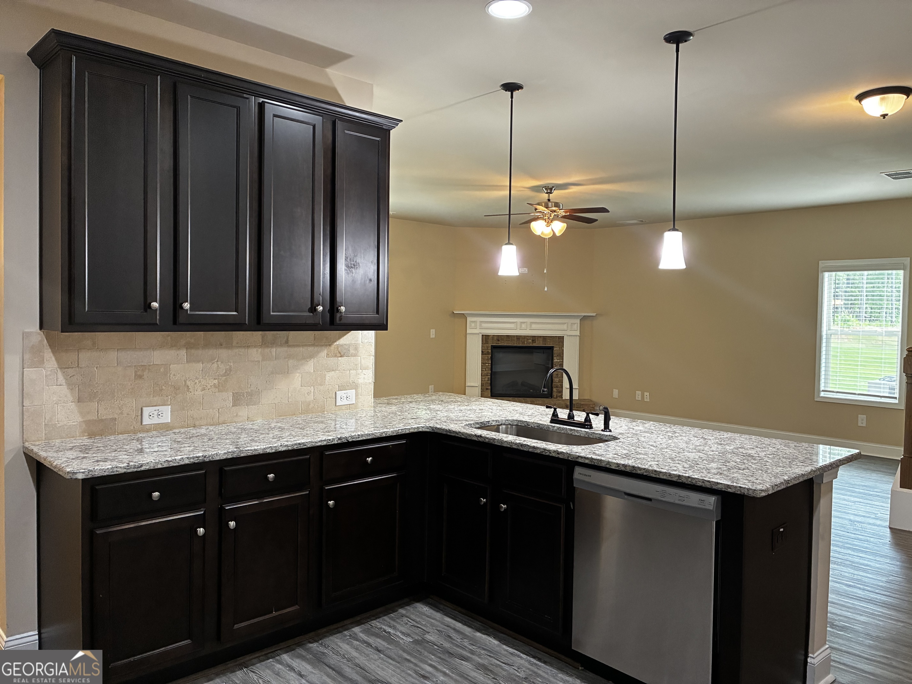 109 Armory Creek Drive Property Photo 4