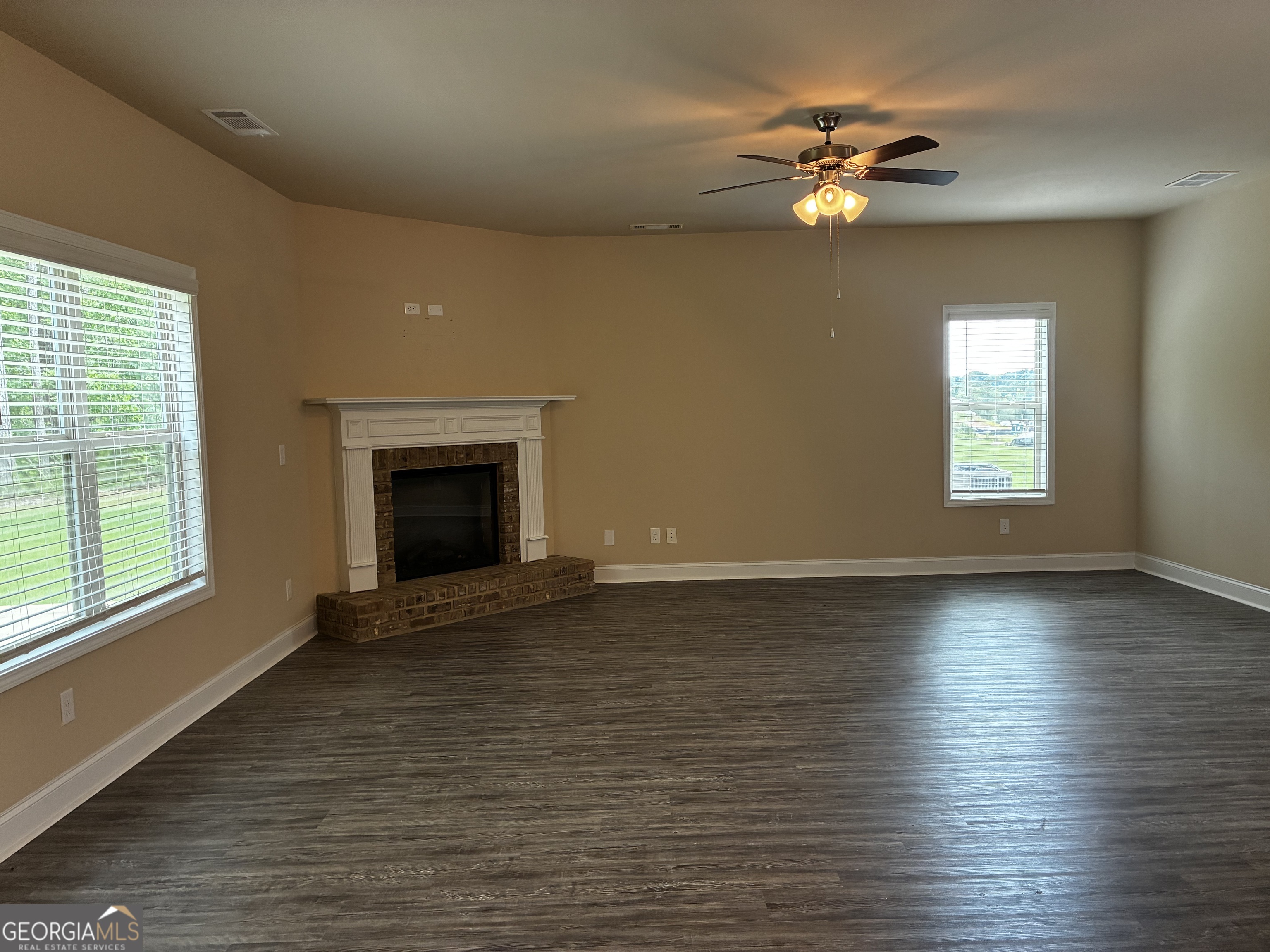 109 Armory Creek Drive Property Photo 7