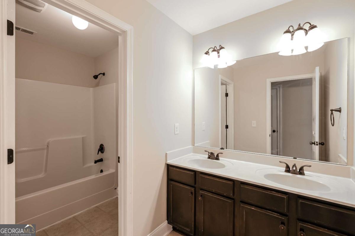 2901 Canyon Glen Way Property Photo 13