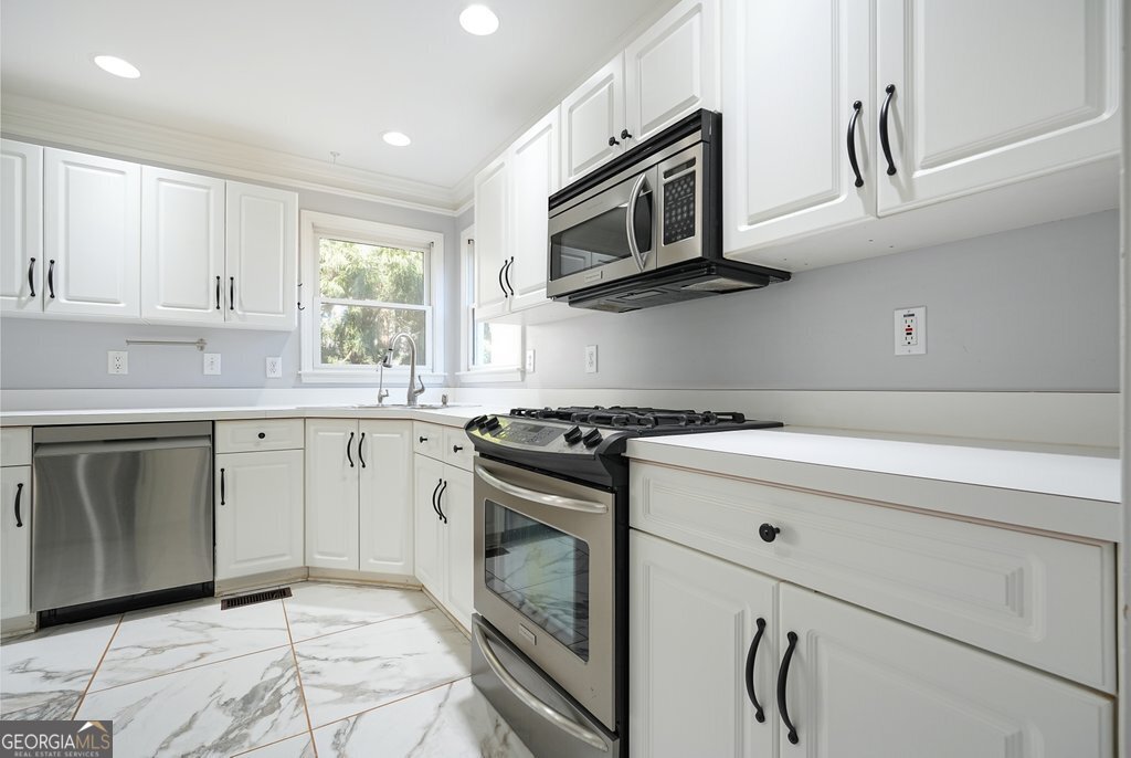 2102 Kendall Close Nw Property Photo 23