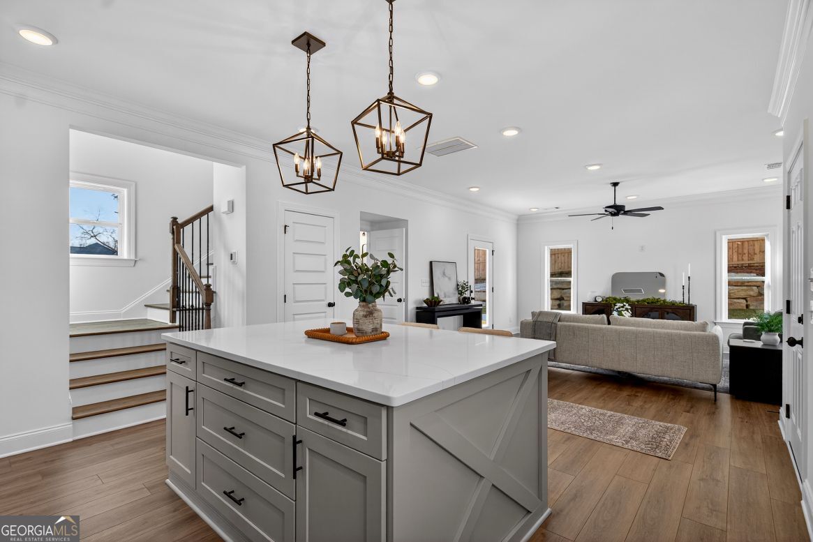 405 Broome Street Unit 2 Property Photo 4