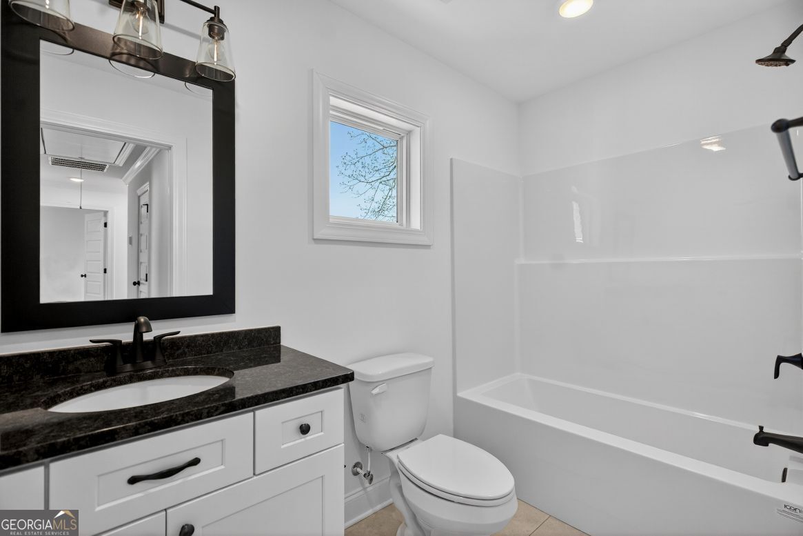 405 Broome Street Unit 2 Property Photo 7