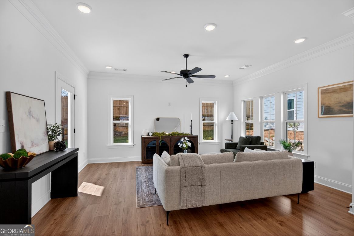 405 Broome Street Unit 4 Property Photo 5