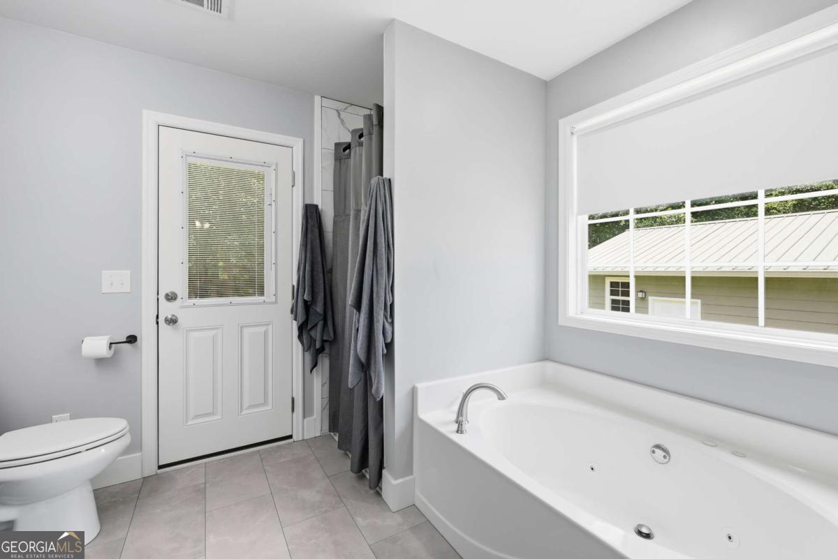 284 Poplar Creek Road Property Photo 27
