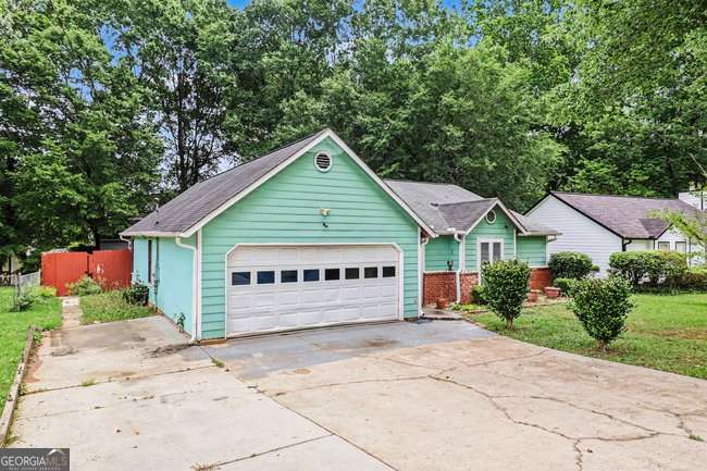 8780 Ansley Way Property Photo 3