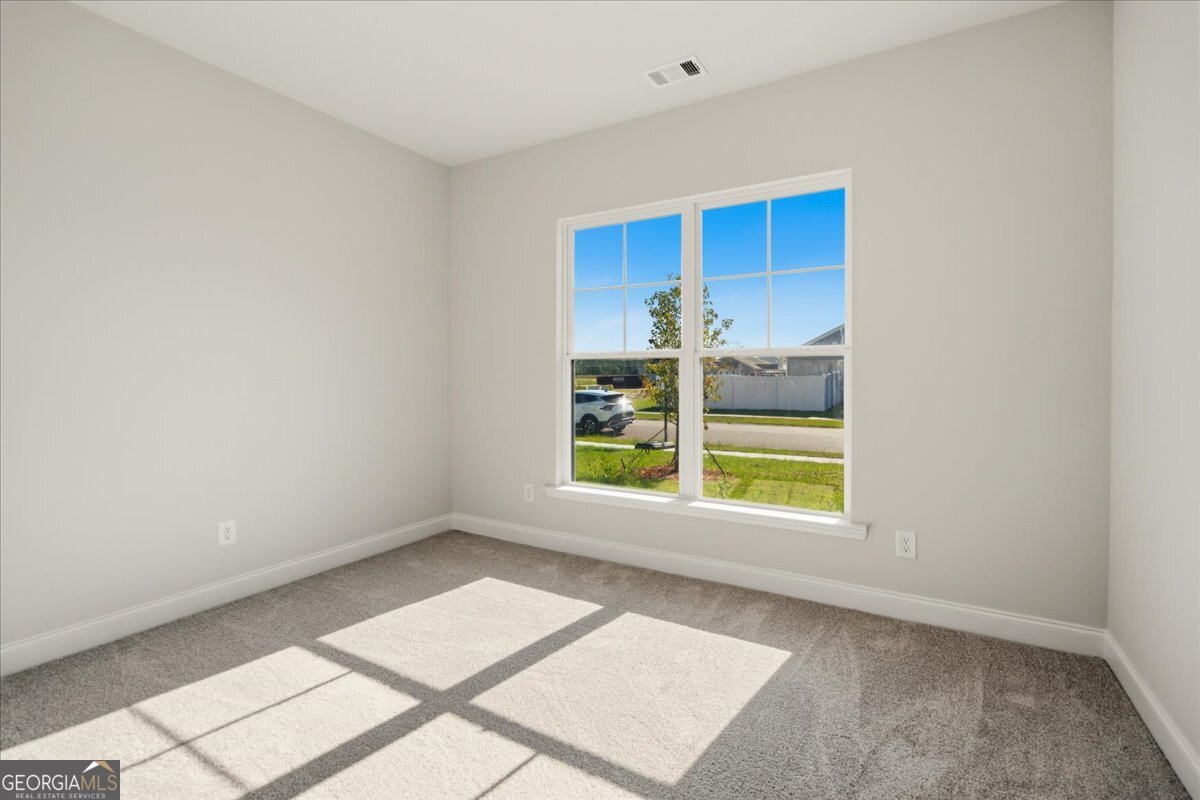 98 Susan Drive Property Photo 8