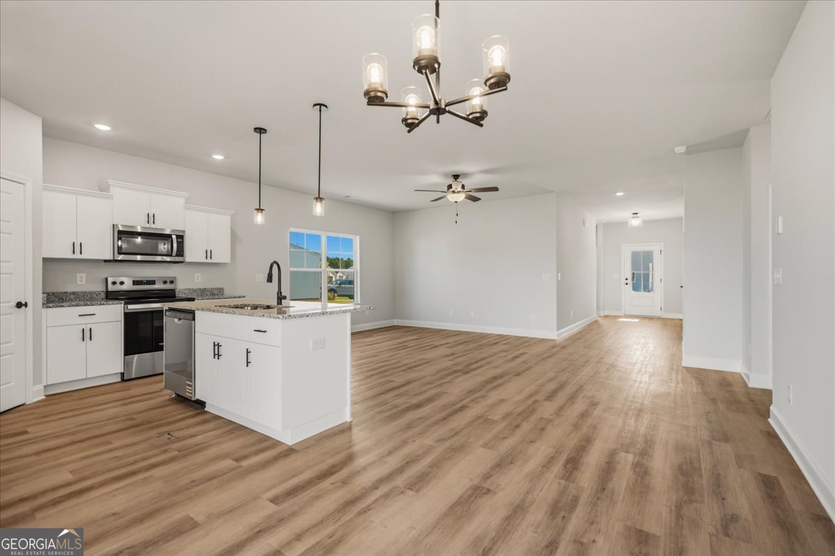 98 Susan Drive Property Photo 20