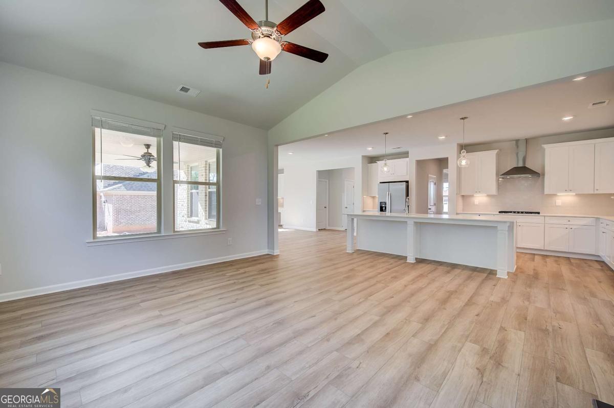 125 Haverling Pass Property Photo 17