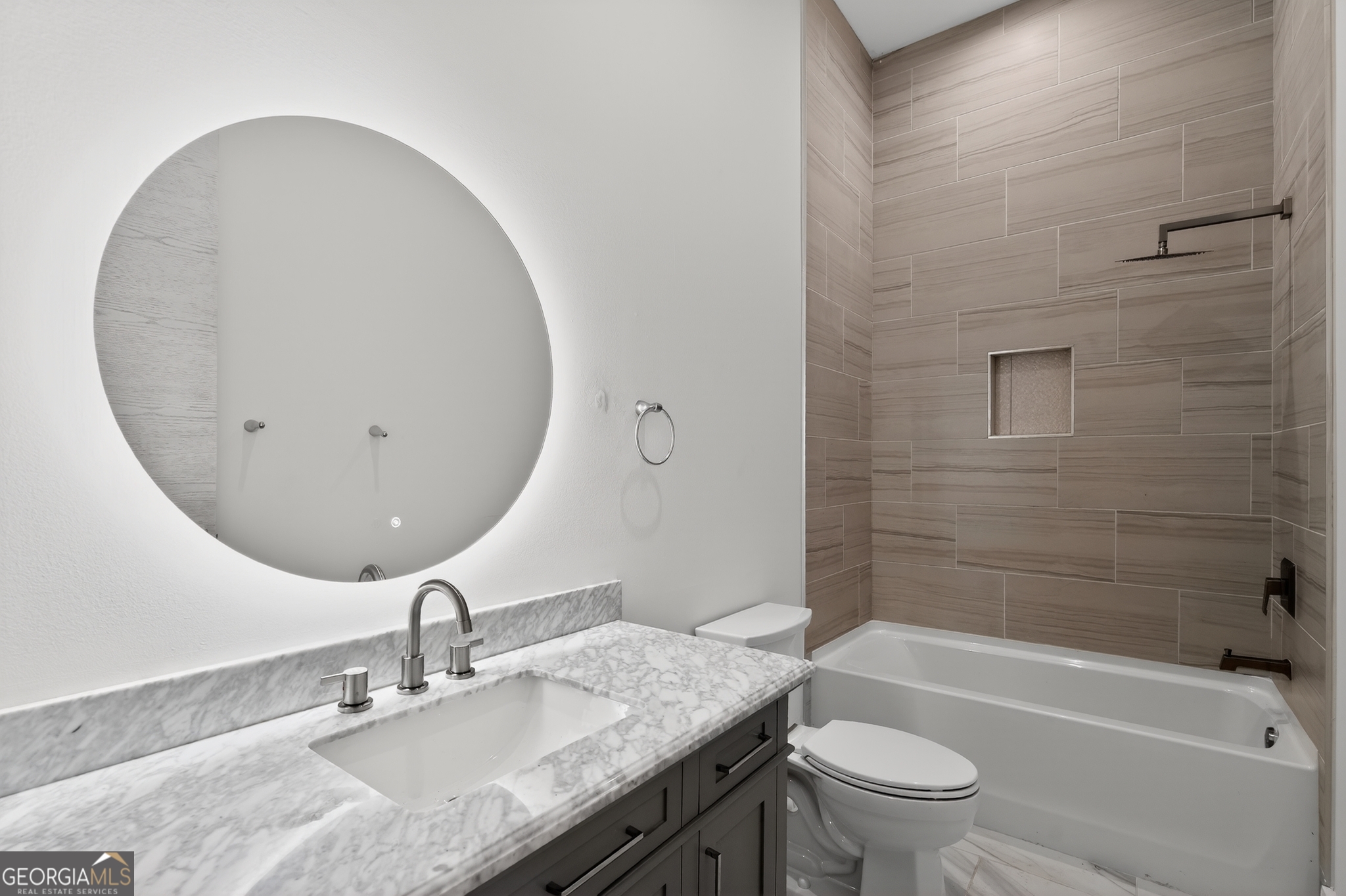 5285 Mount Vernon Parkway Property Photo 14