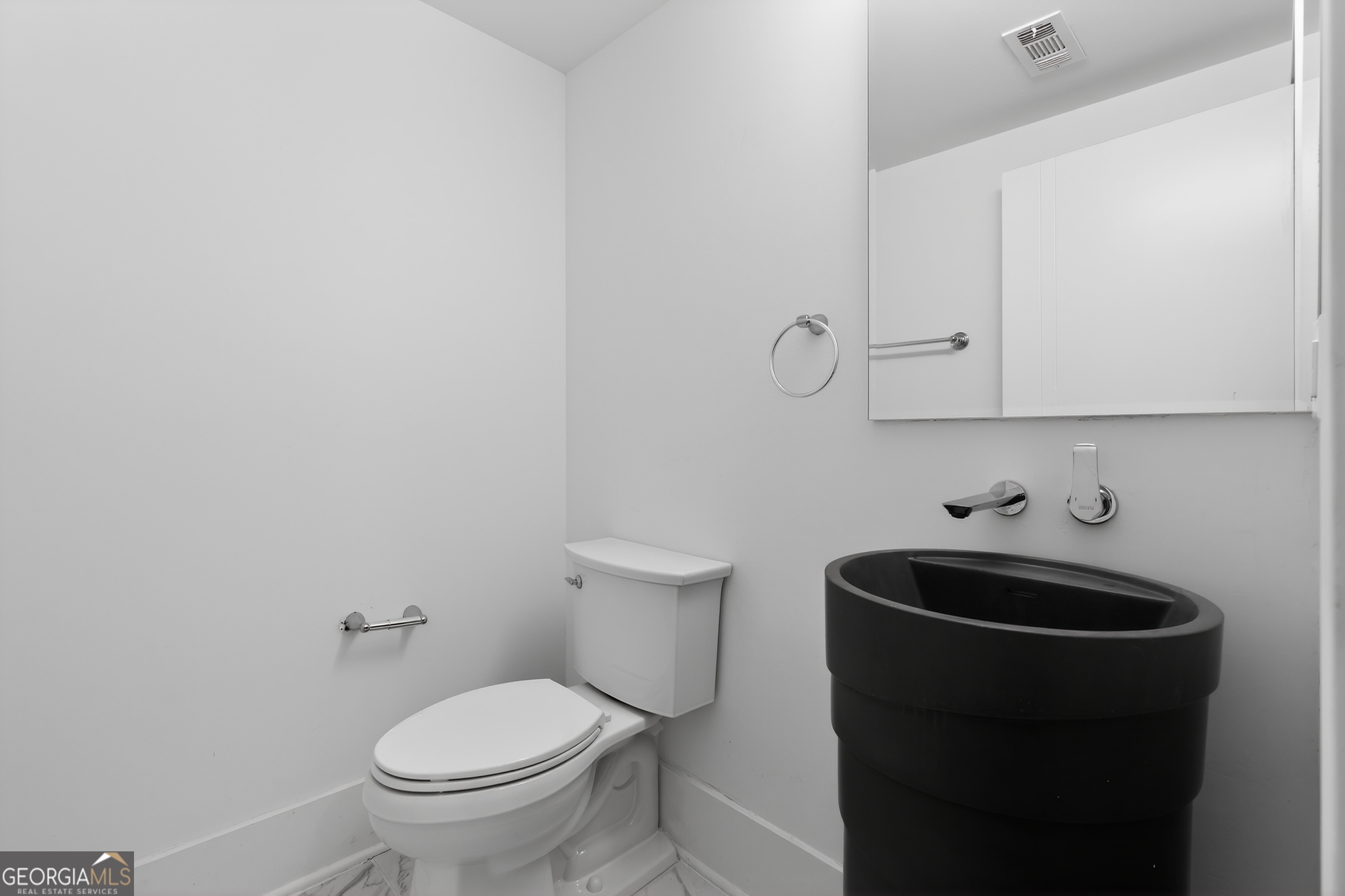 5285 Mount Vernon Parkway Property Photo 19
