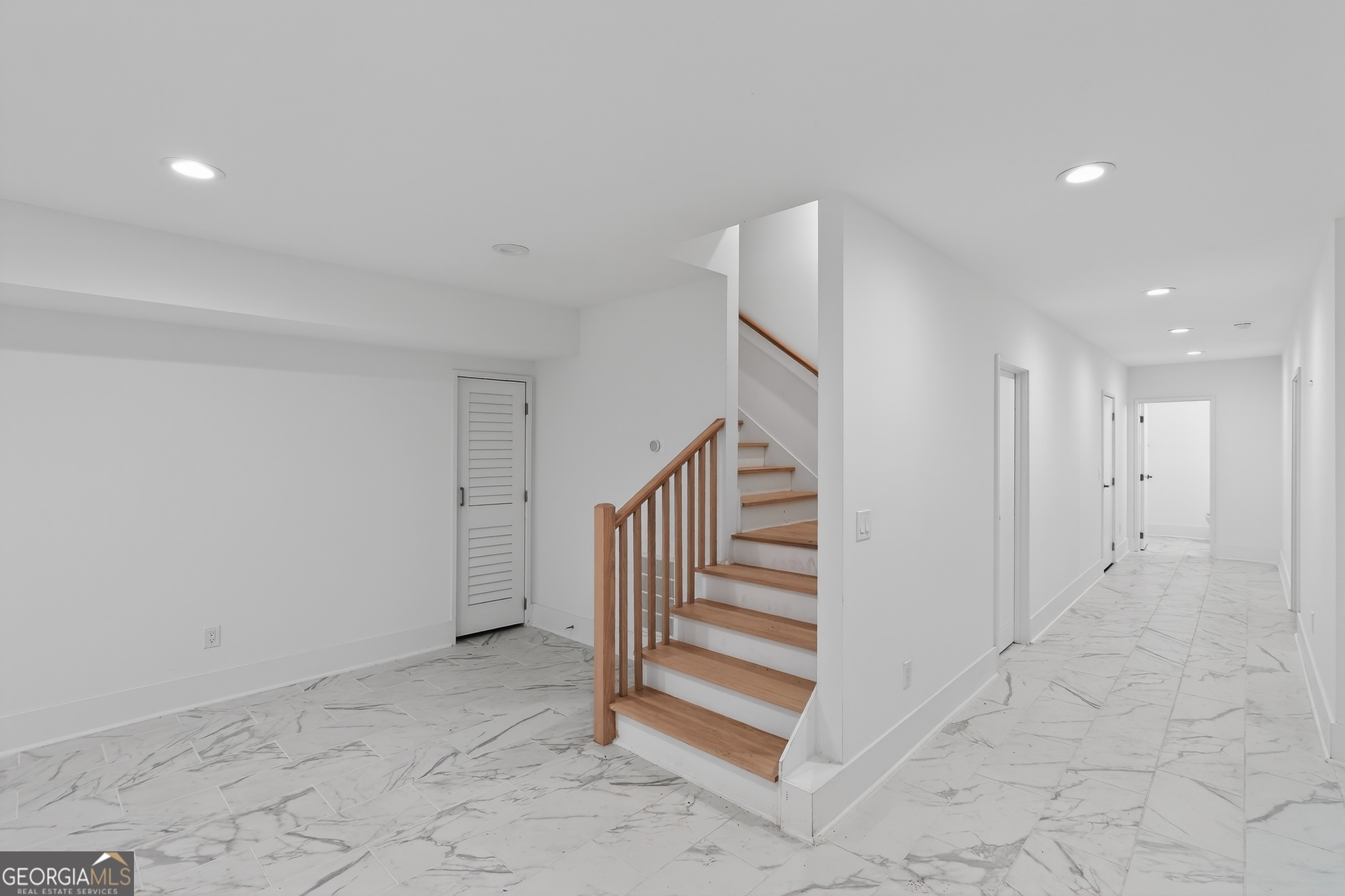 5285 Mount Vernon Parkway Property Photo 29