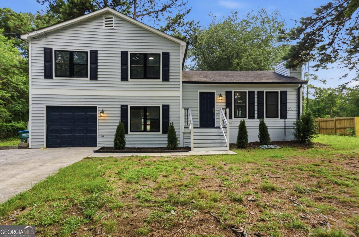 2857 Cherokee Cove Property Photo 1