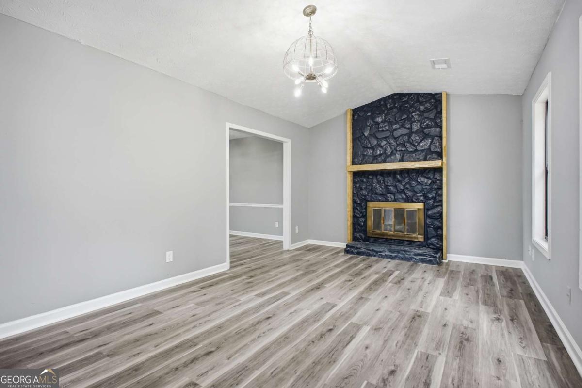 2857 Cherokee Cove Property Photo 6