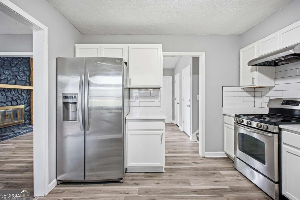 2857 Cherokee Cove Property Photo 8
