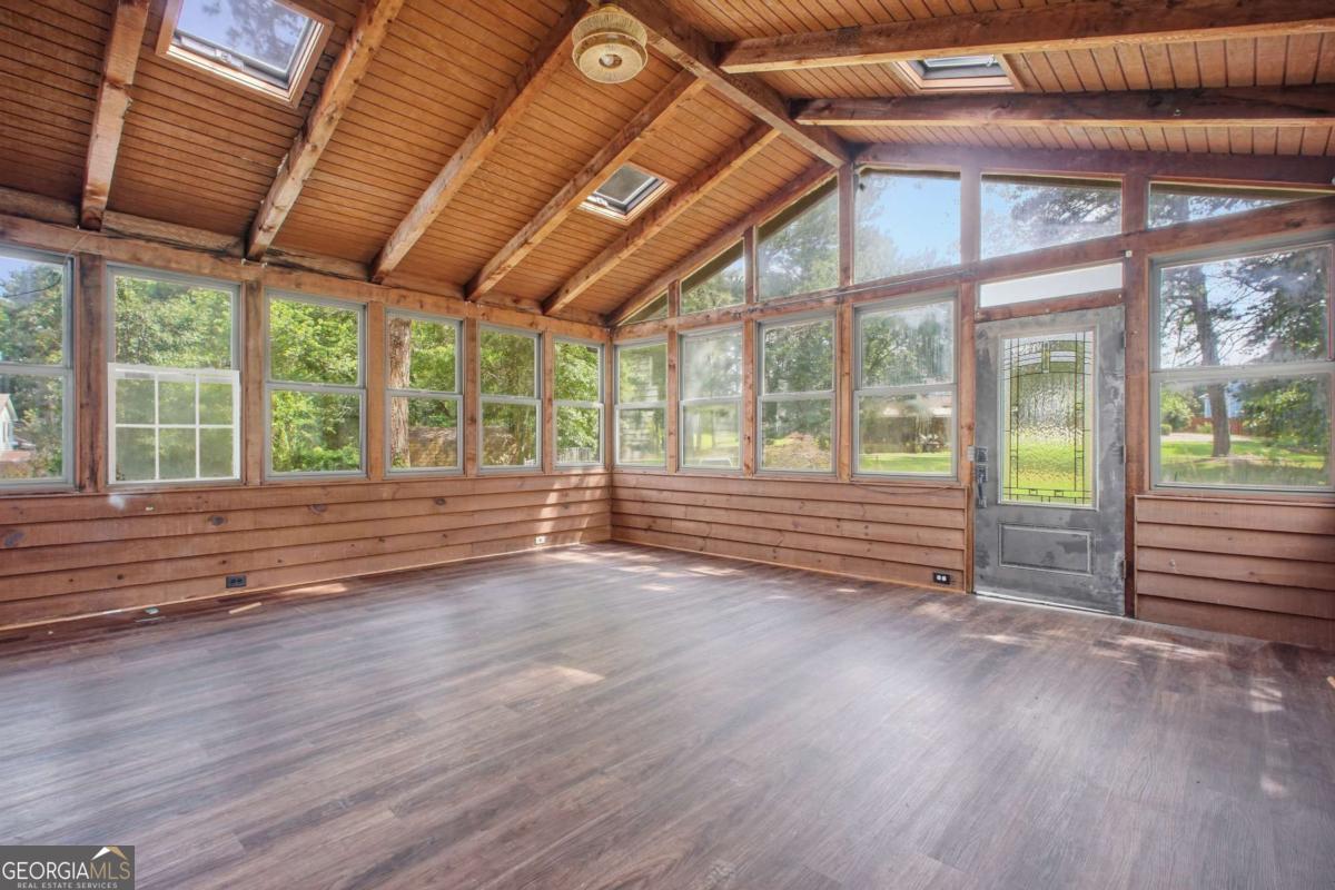 2857 Cherokee Cove Property Photo 15