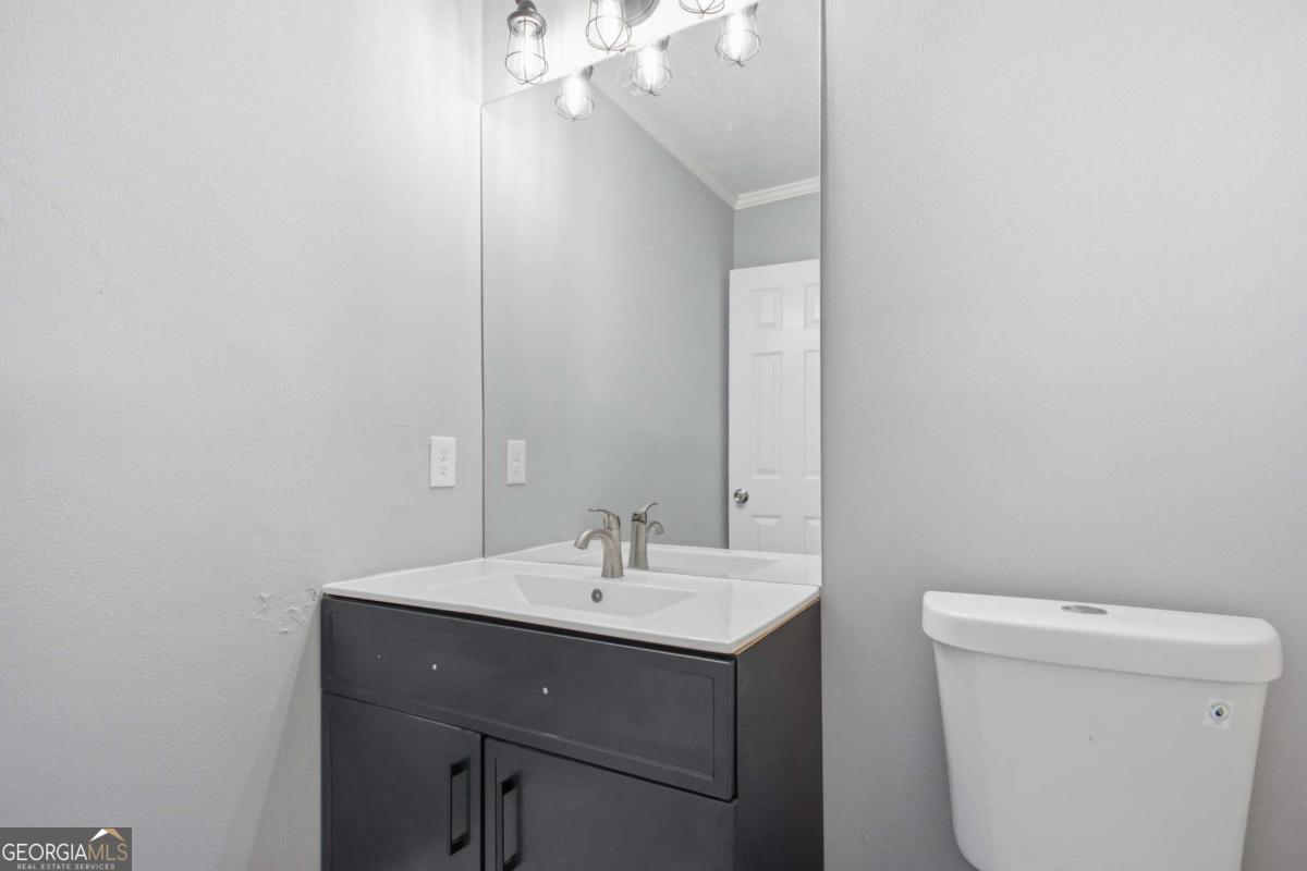 2857 Cherokee Cove Property Photo 18