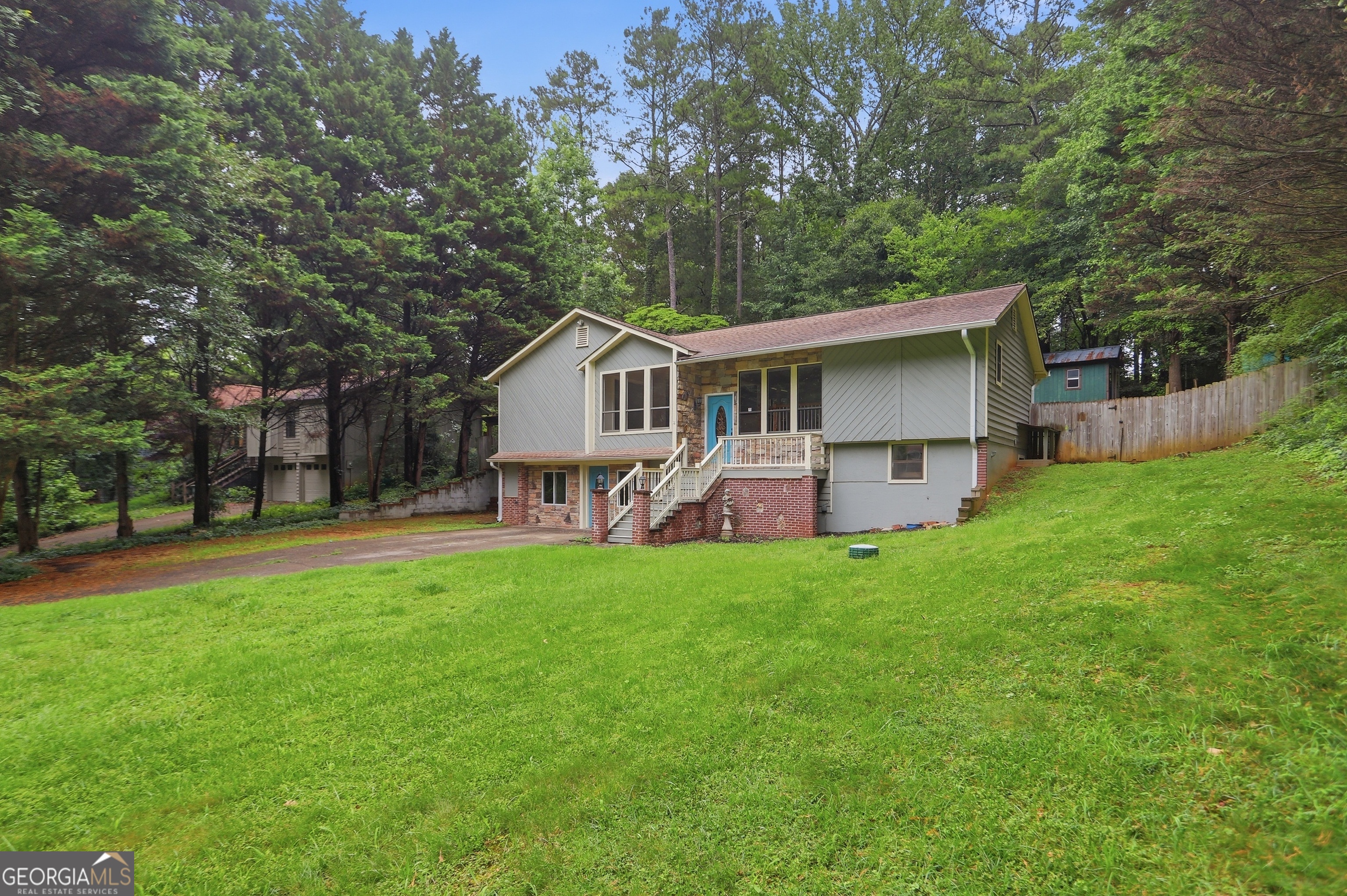 3634 N Hampton Drive Nw Property Photo 2