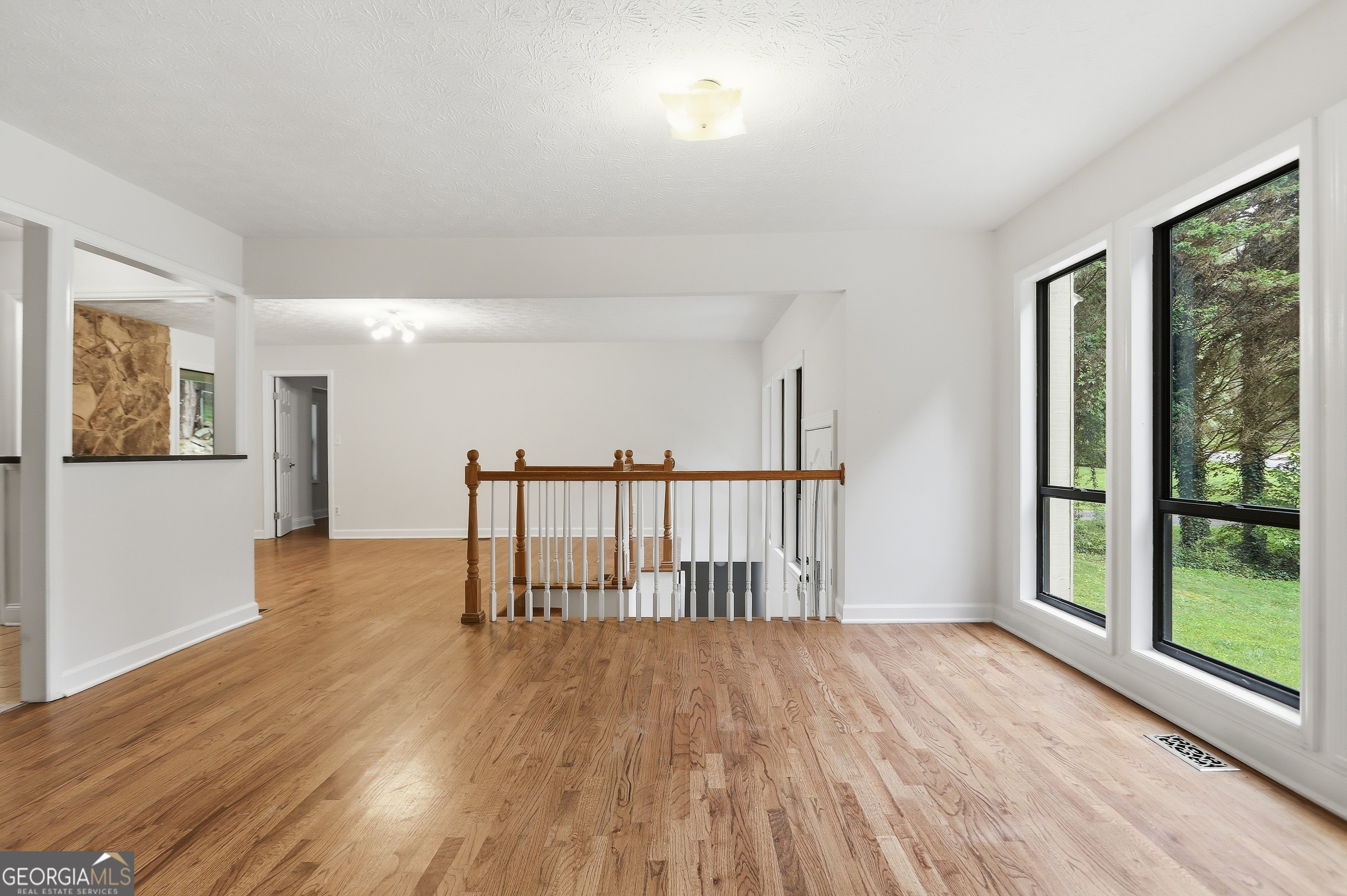 3634 N Hampton Drive Nw Property Photo 5
