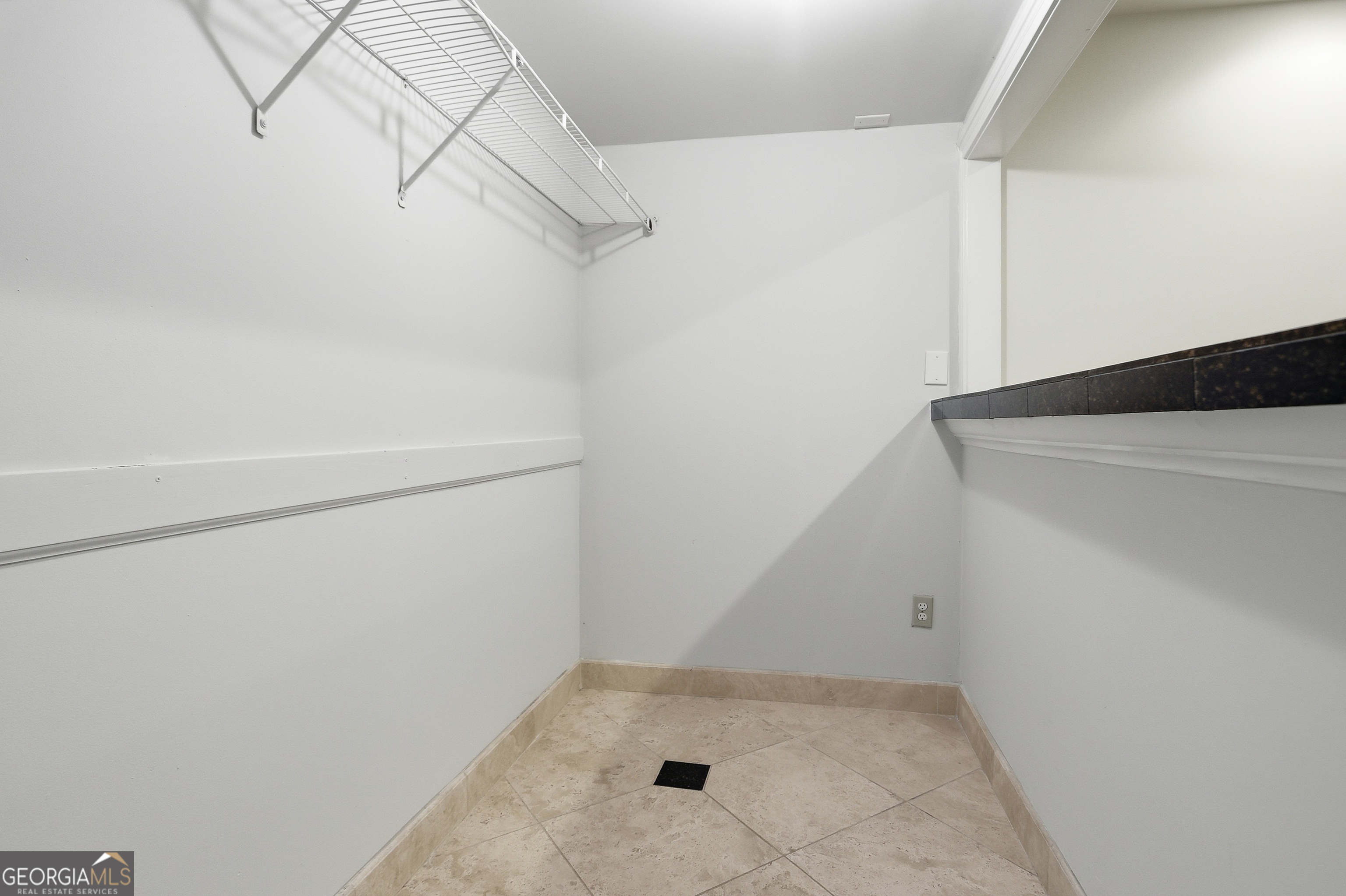3634 N Hampton Drive Nw Property Photo 27
