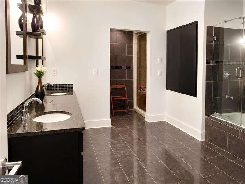 2877 Battlecrest Drive Property Photo 20