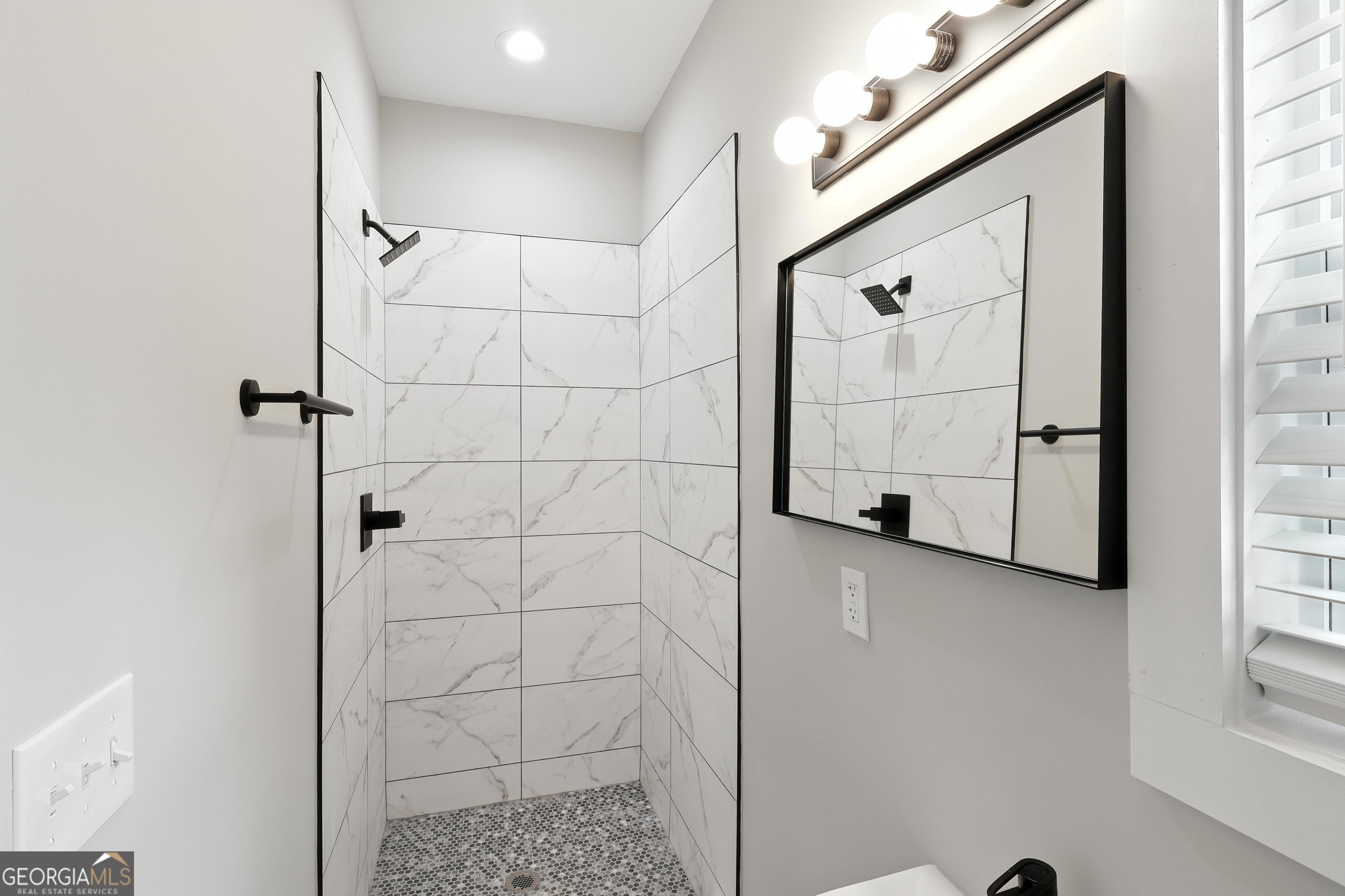 224 Brad Street # A Property Photo 8