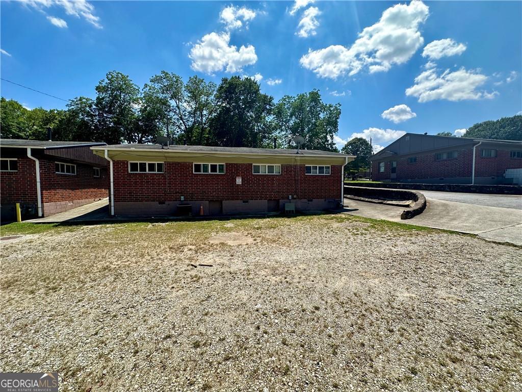 718 Hill Street Property Photo 5