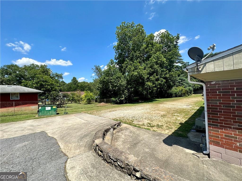 718 Hill Street Property Photo 6