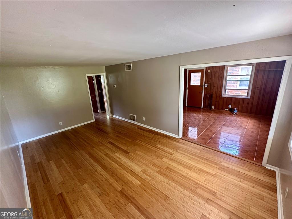 718 Hill Street Property Photo 10