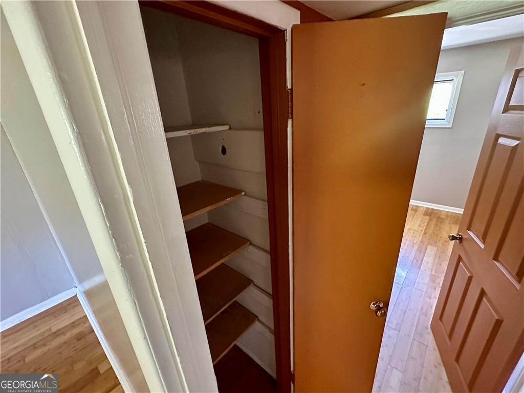 718 Hill Street Property Photo 12