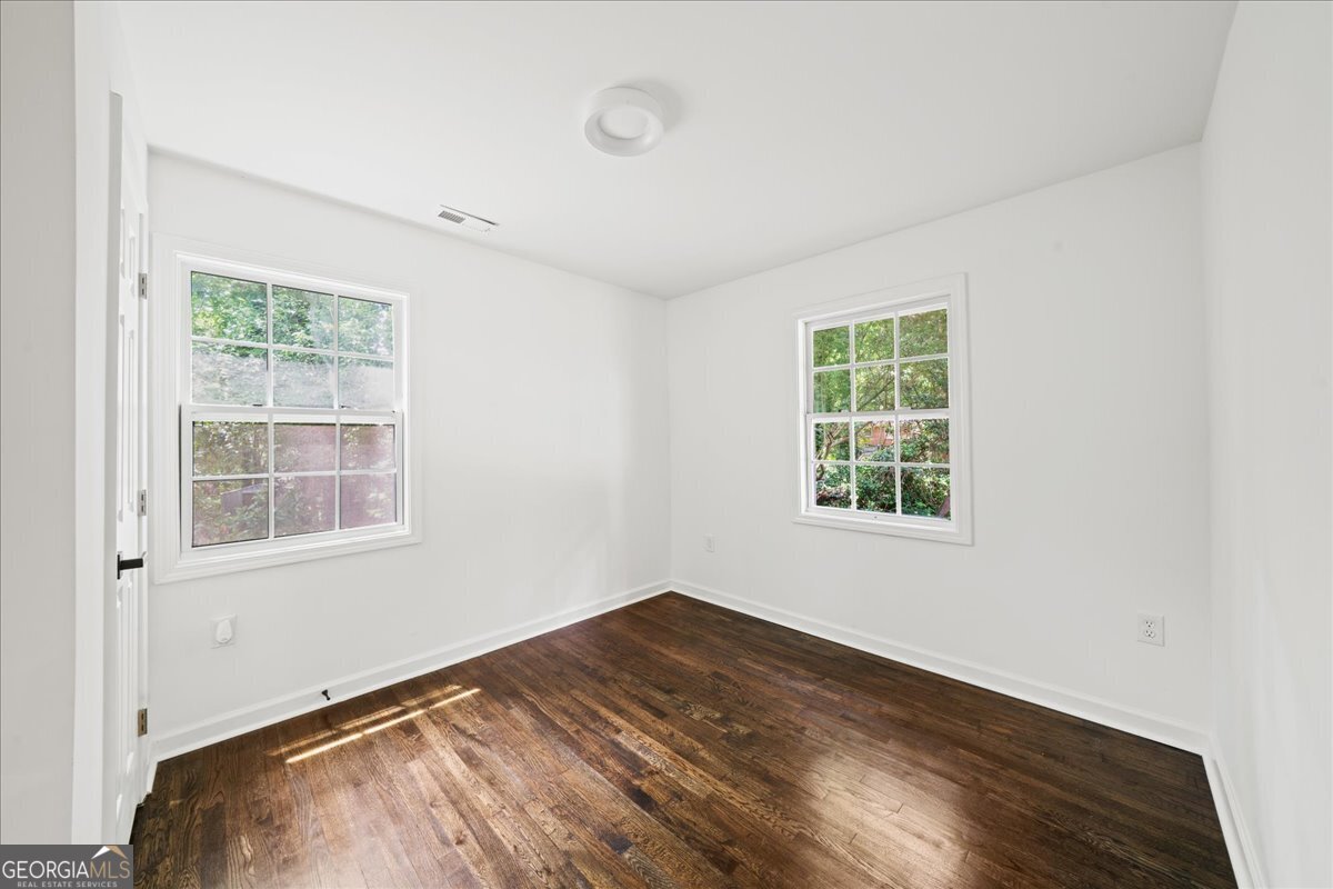 3406 Longleaf Drive Property Photo 13
