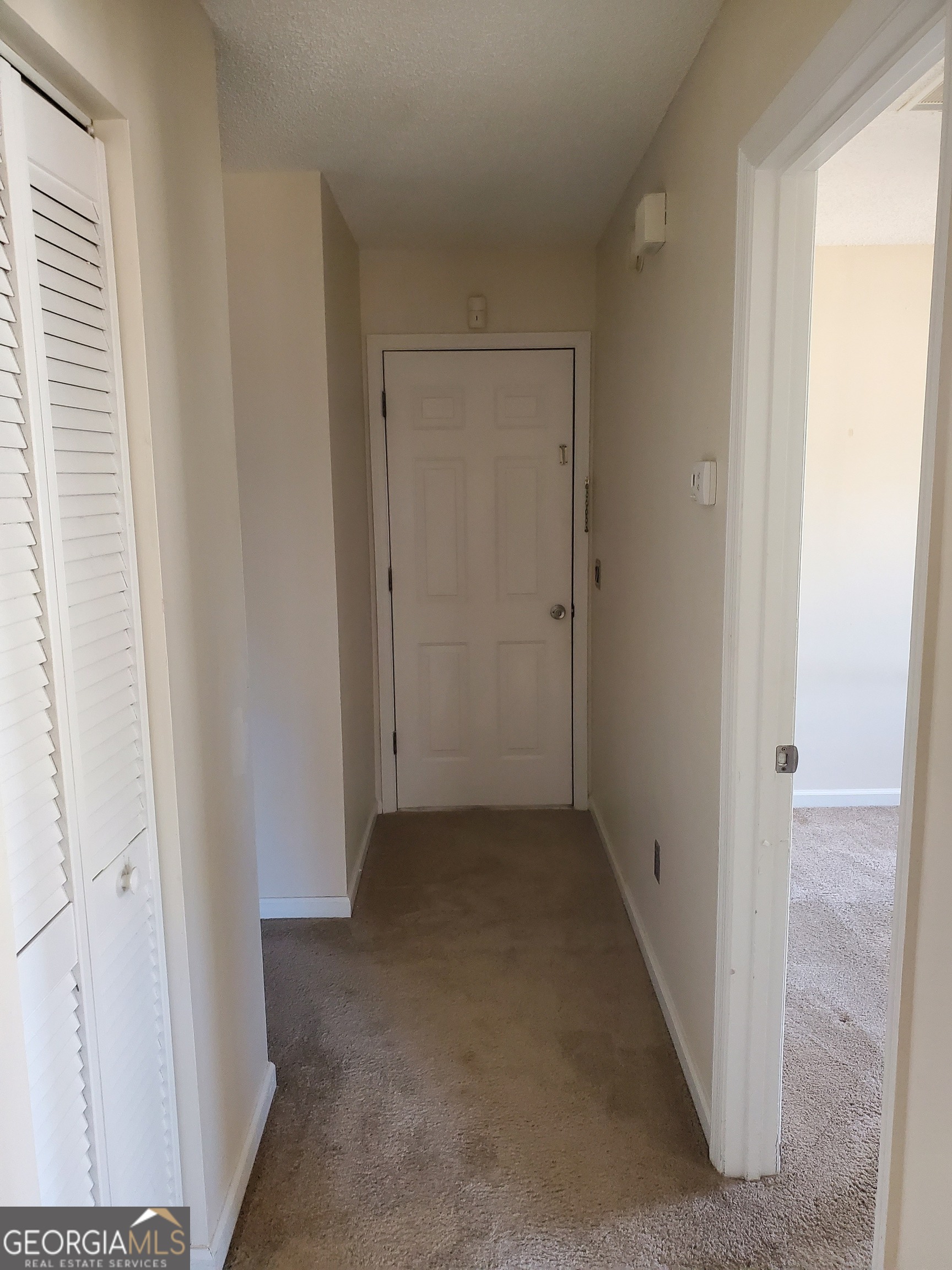1402 Desert Storm Drive Property Photo 3