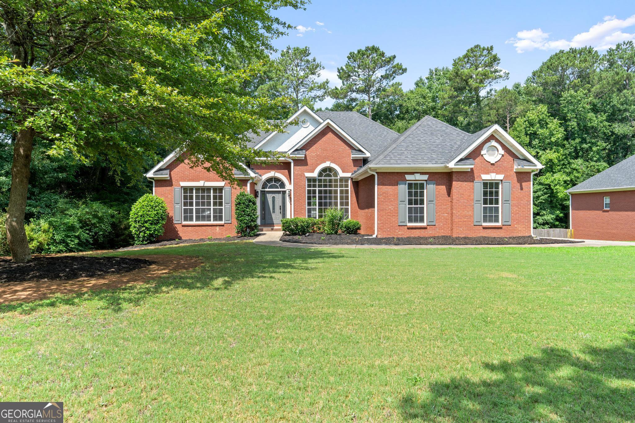 1048 Crown River Parkway Property Photo 1