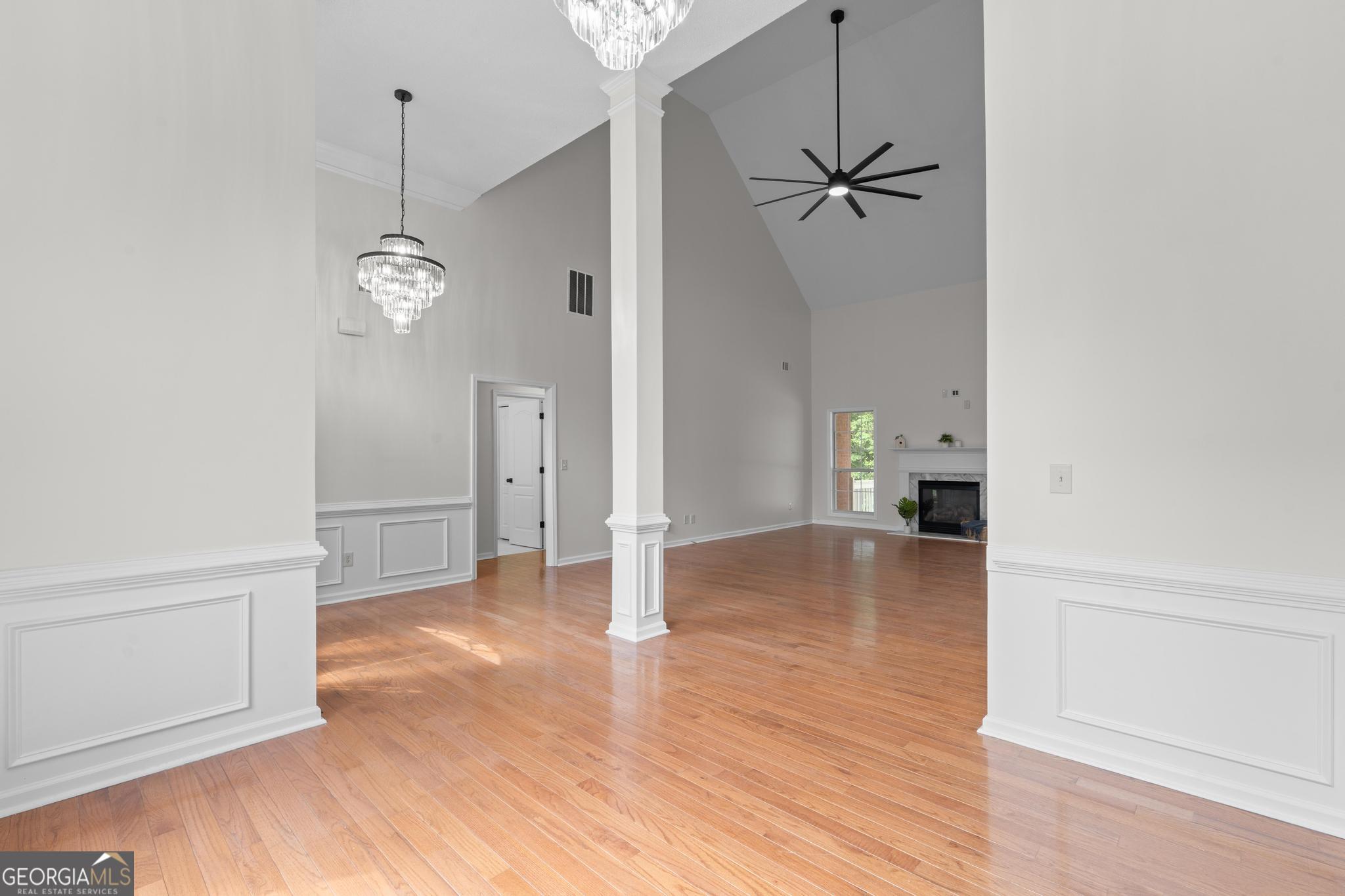 1048 Crown River Parkway Property Photo 6