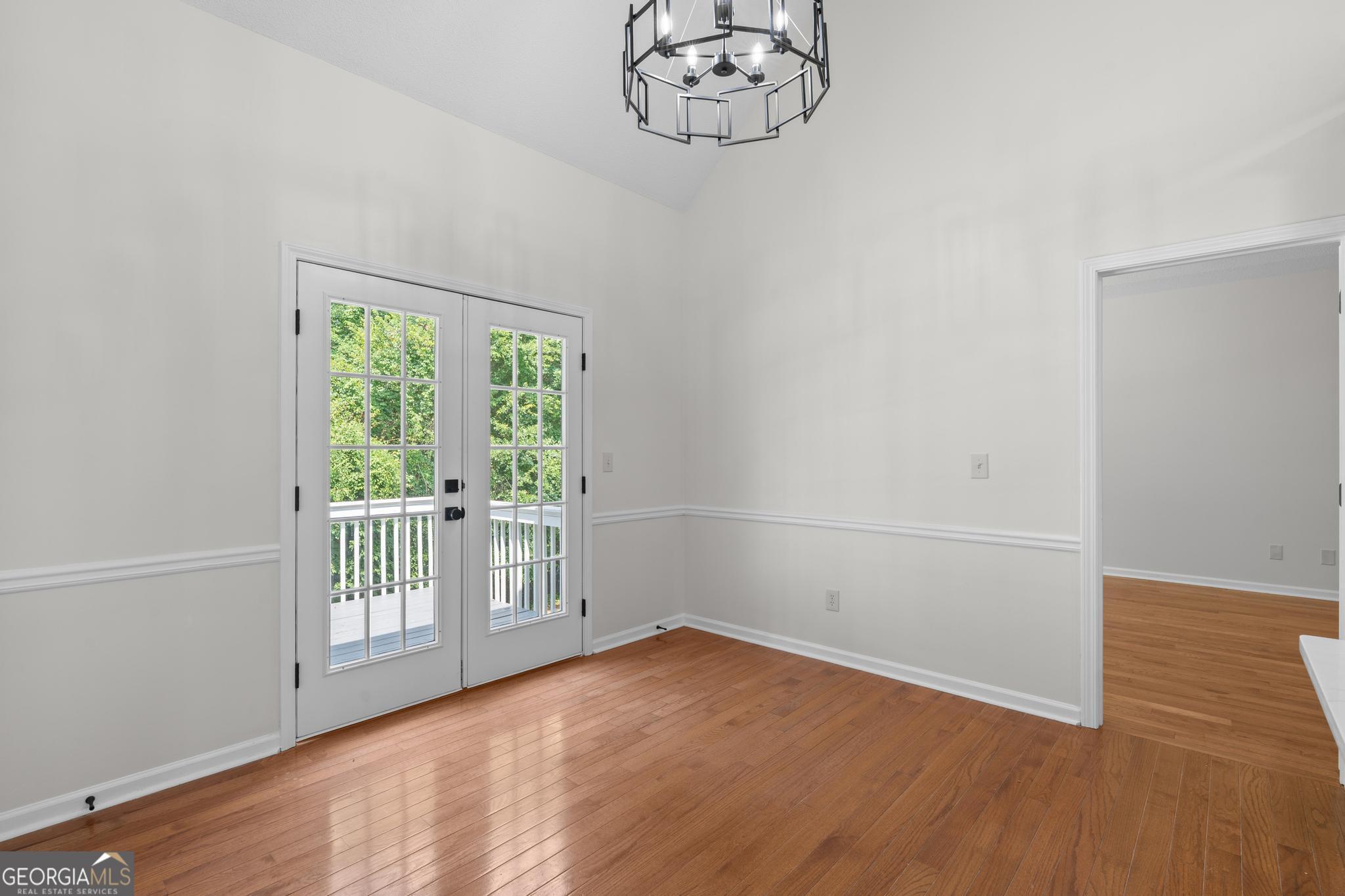 1048 Crown River Parkway Property Photo 12