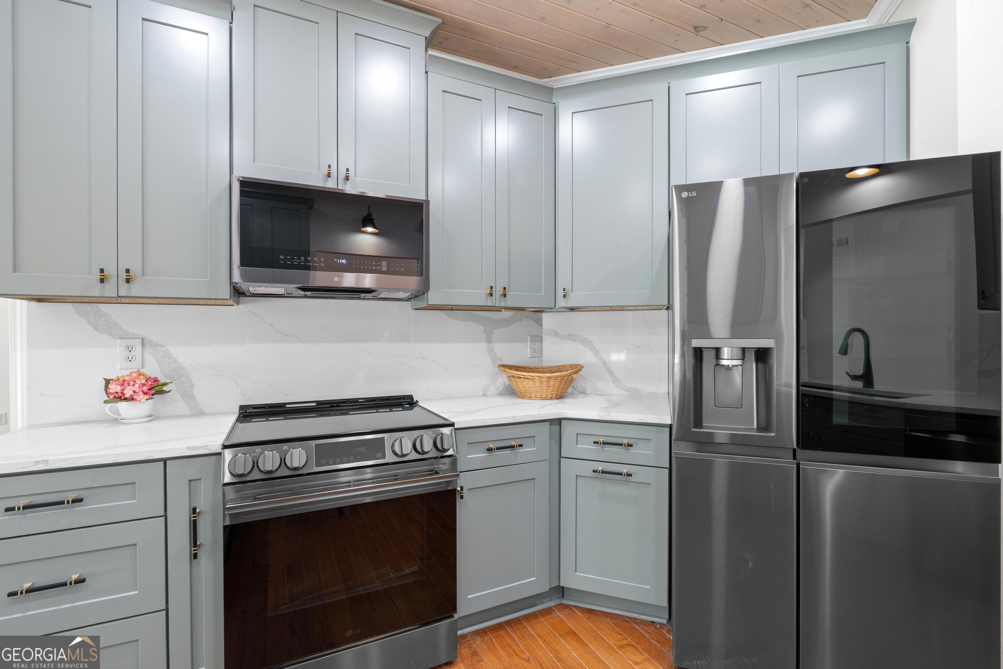 1048 Crown River Parkway Property Photo 16
