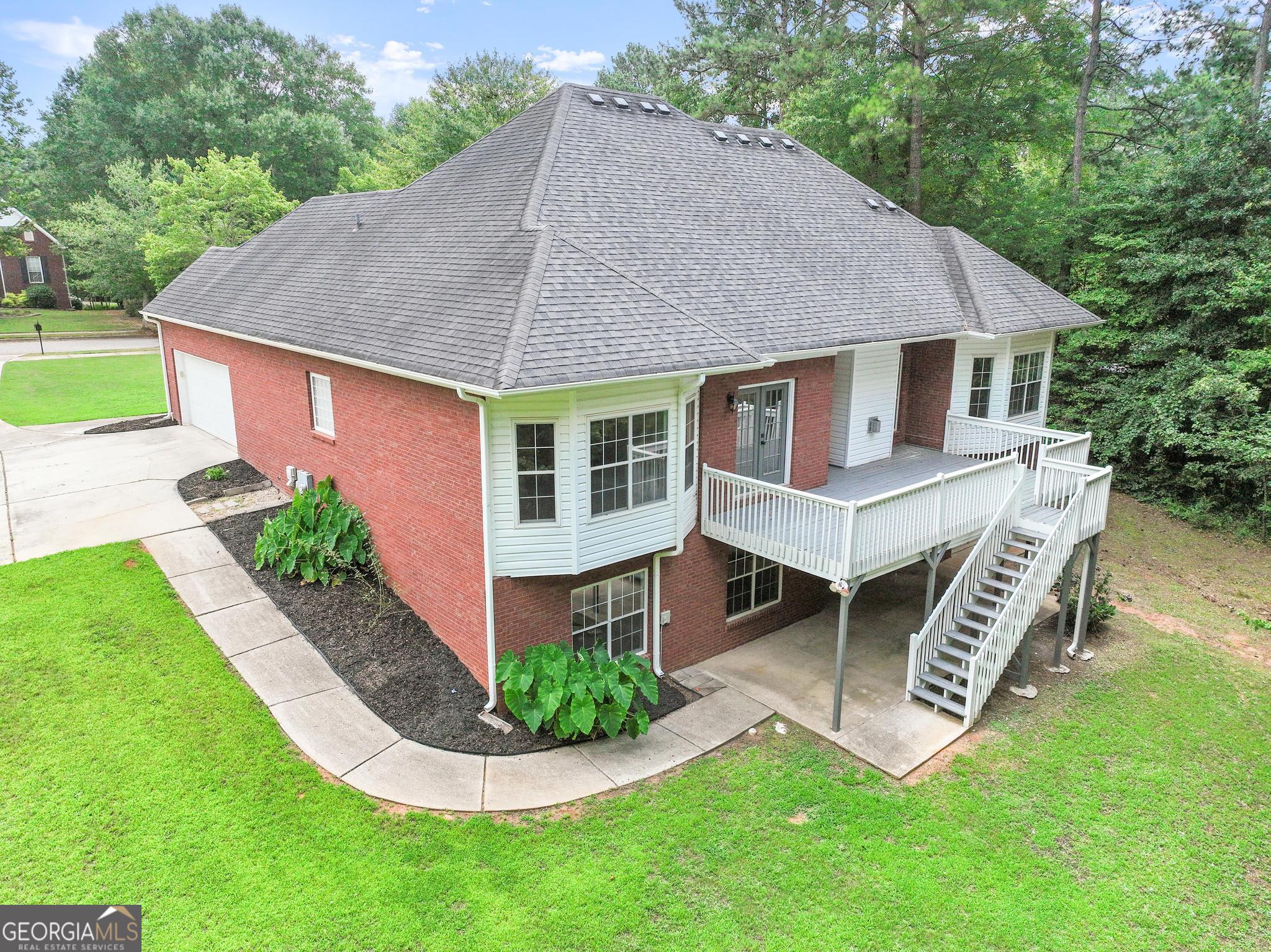 1048 Crown River Parkway Property Photo 54