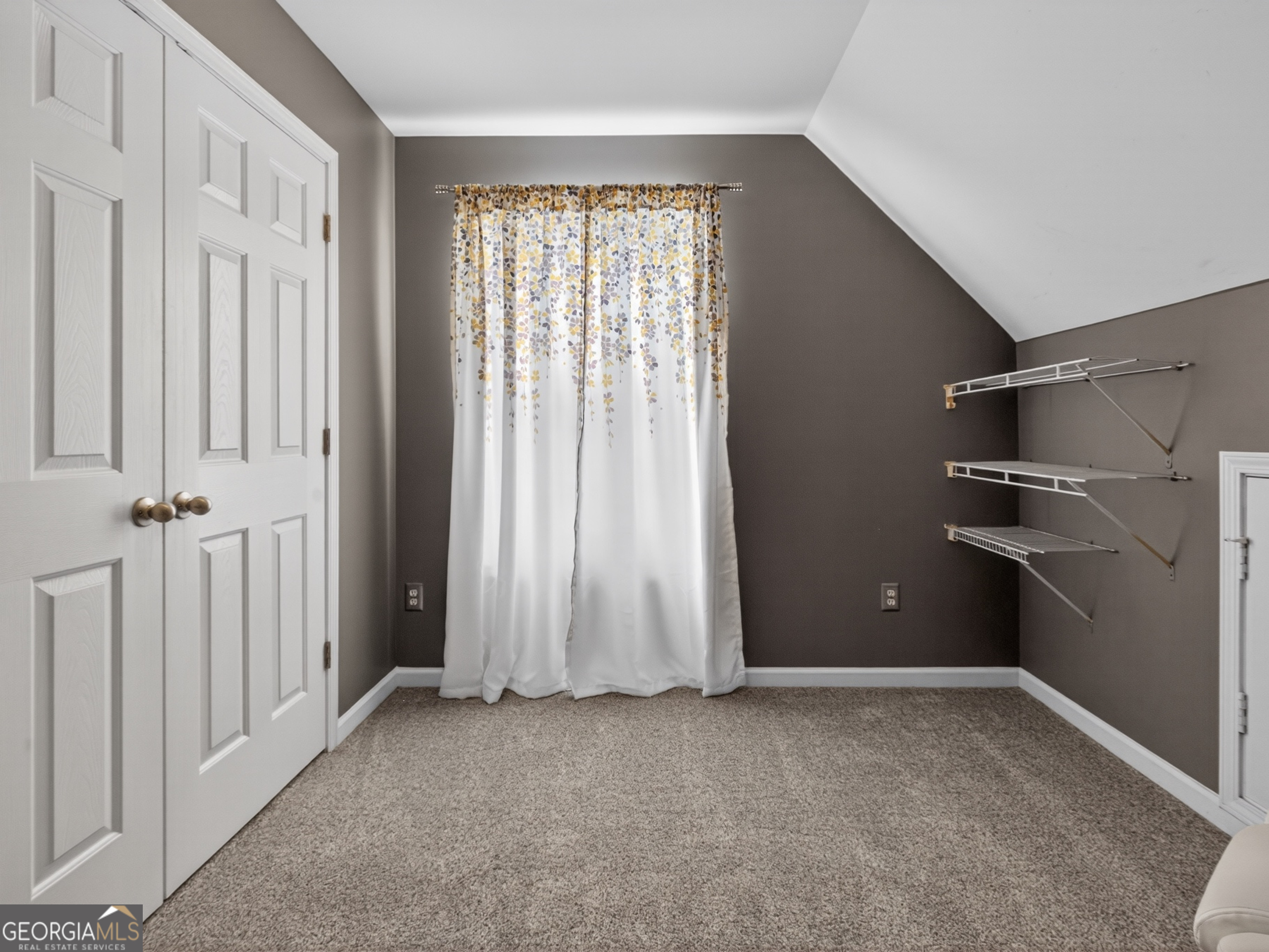 807 Edgeley Lane Property Photo 38