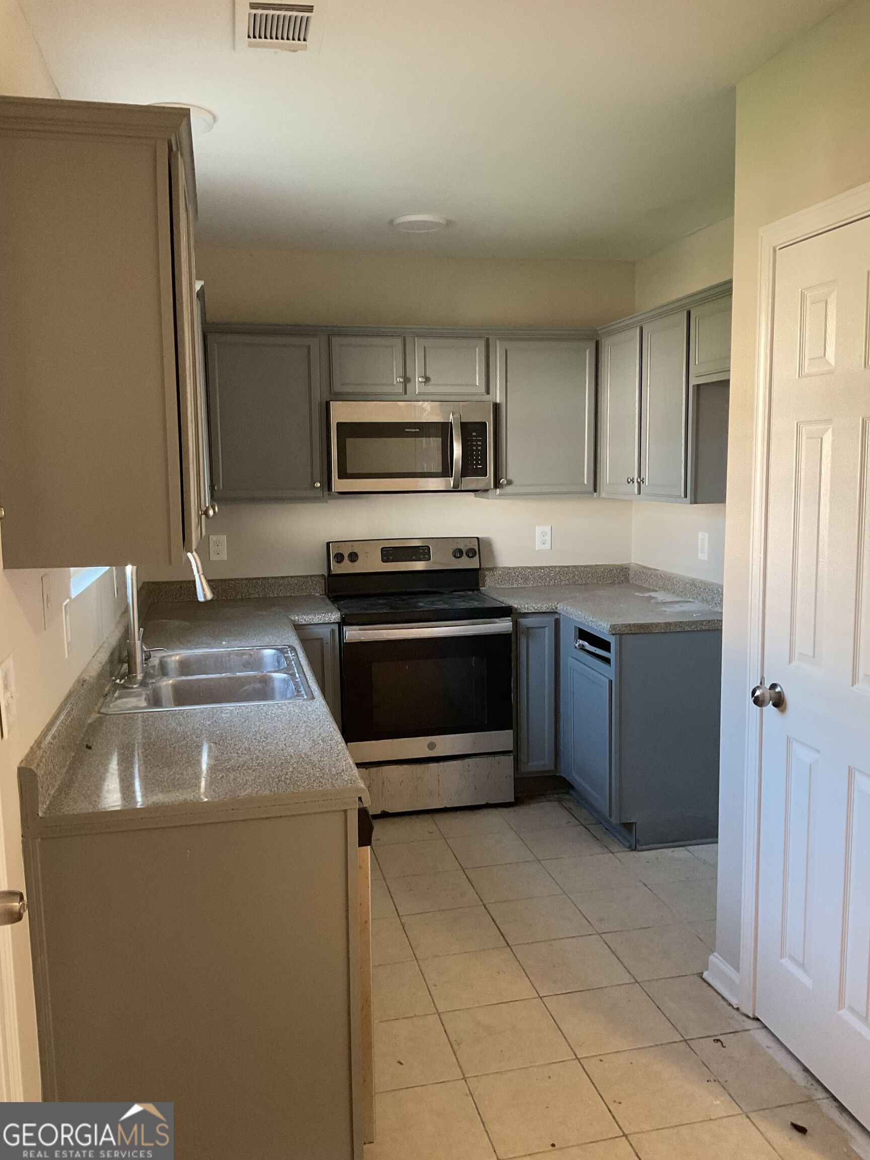 838 Store House Court Property Photo 4